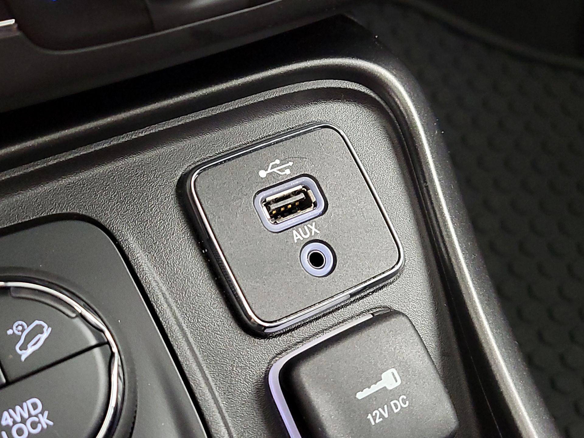Thumbnail: 2017 Jeep Compass - 19