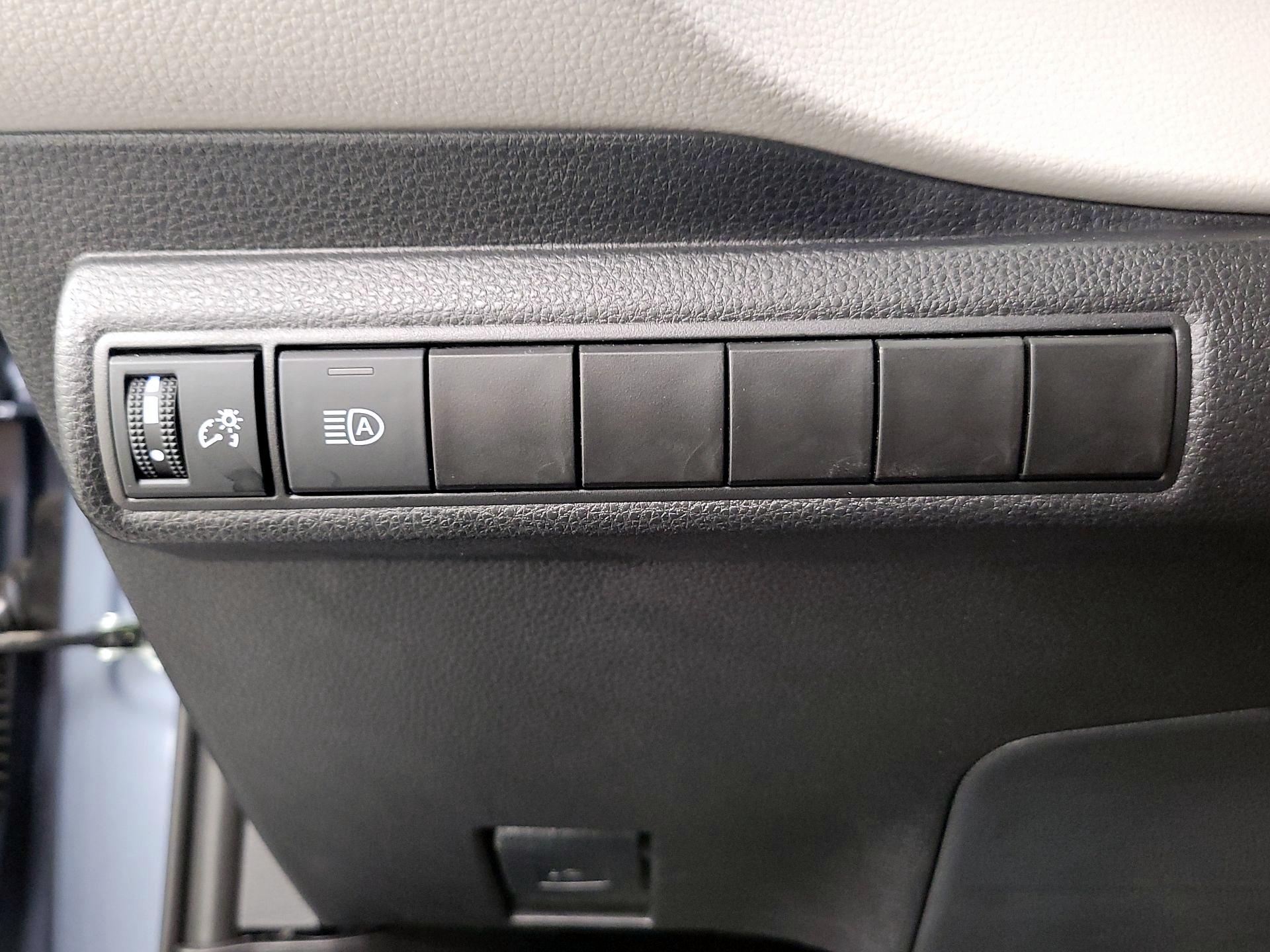 Thumbnail: 2025 Toyota Corolla - 13