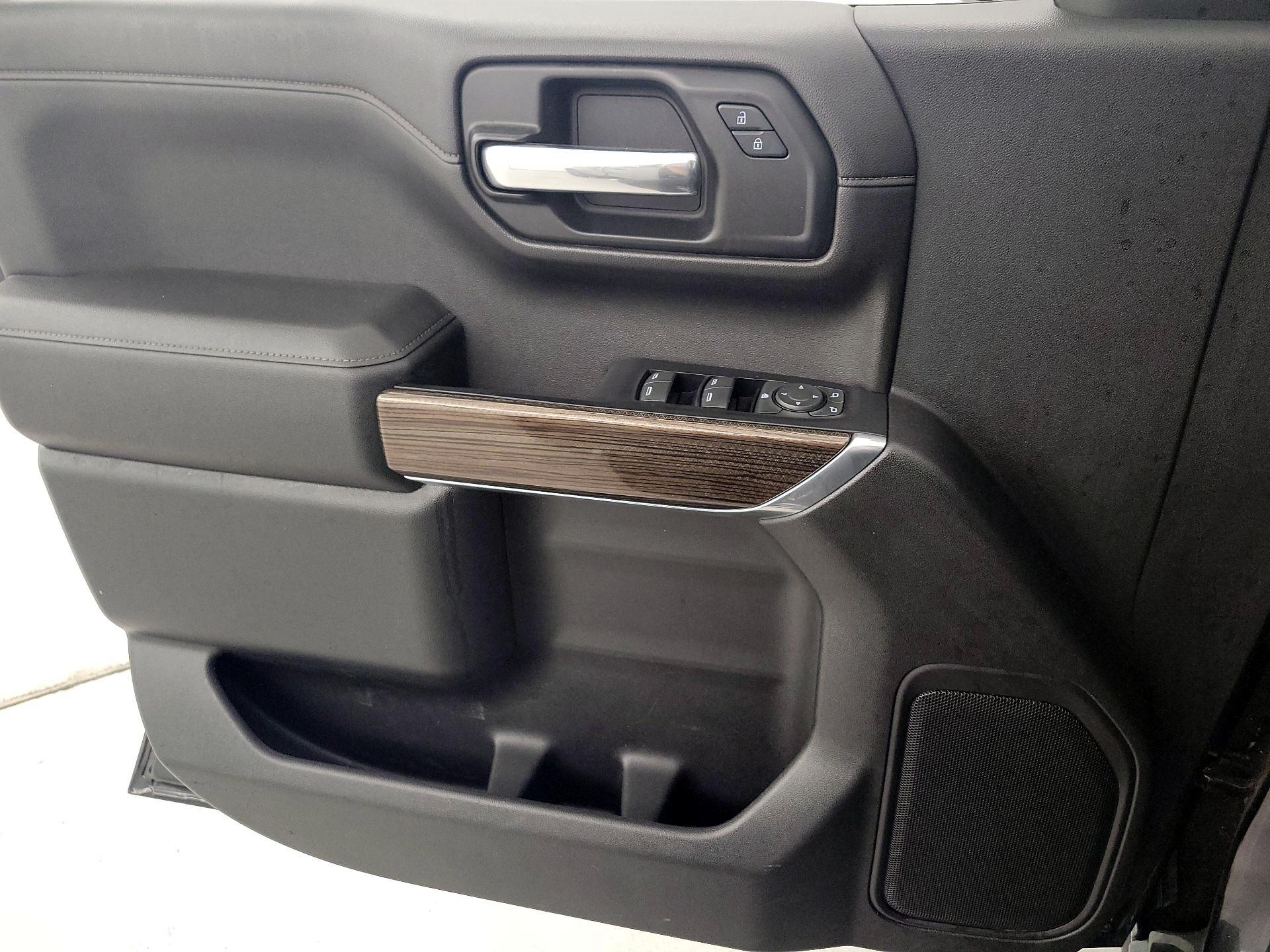 Thumbnail: 2019 Chevrolet Silverado 1500 - 12