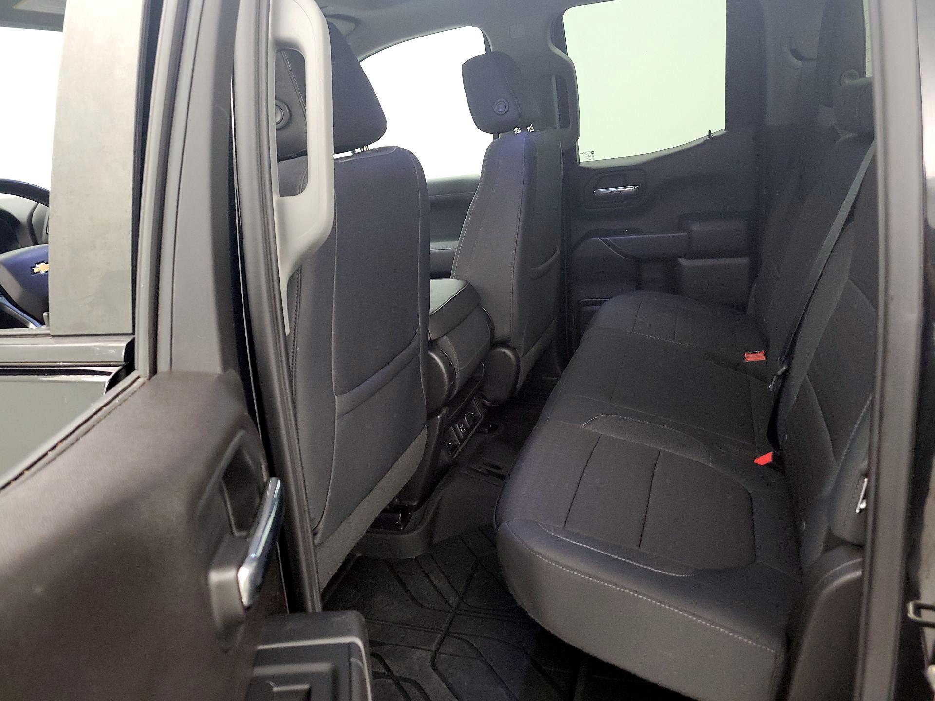 Thumbnail: 2019 Chevrolet Silverado 1500 - 19