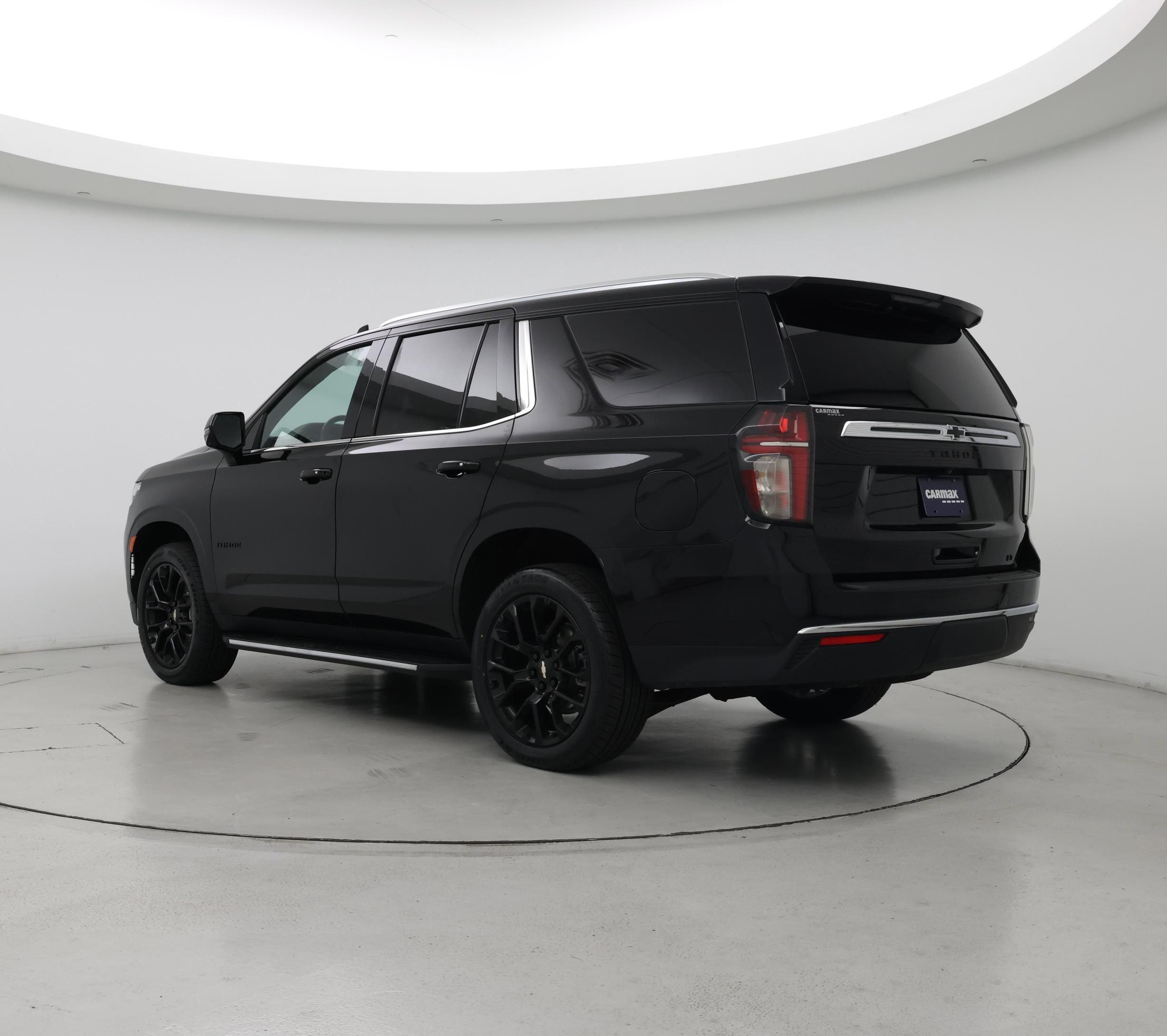 Thumbnail: 2022 Chevrolet Tahoe - 2