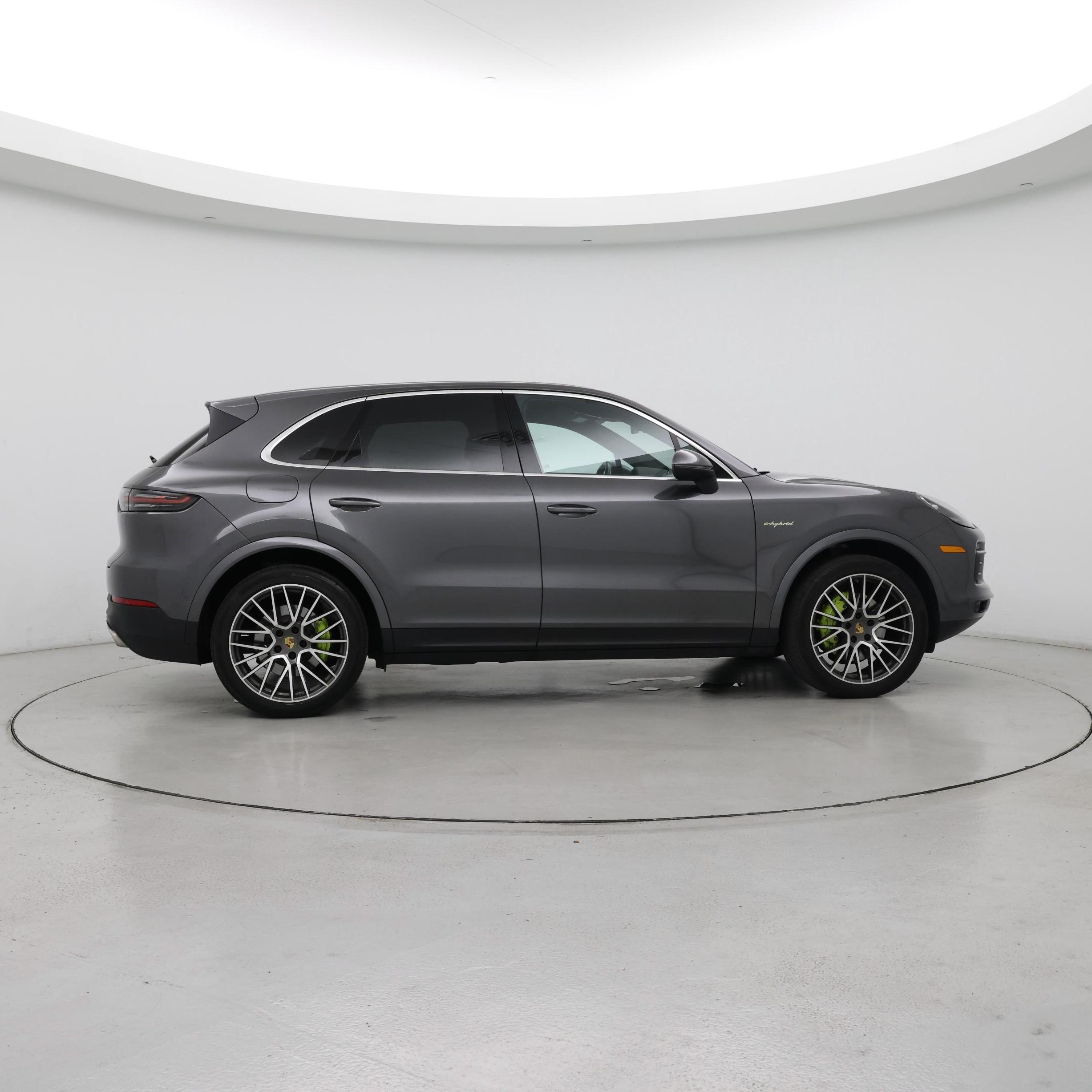 Thumbnail: 2022 Porsche Cayenne - 7