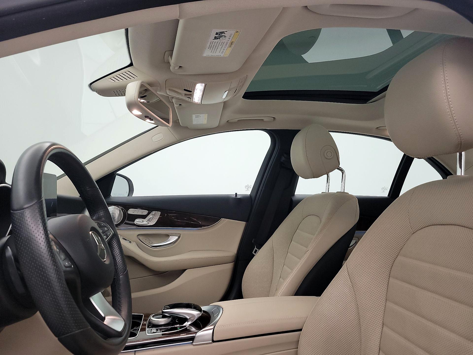 Thumbnail: 2016 Mercedes-Benz C-Class - 20
