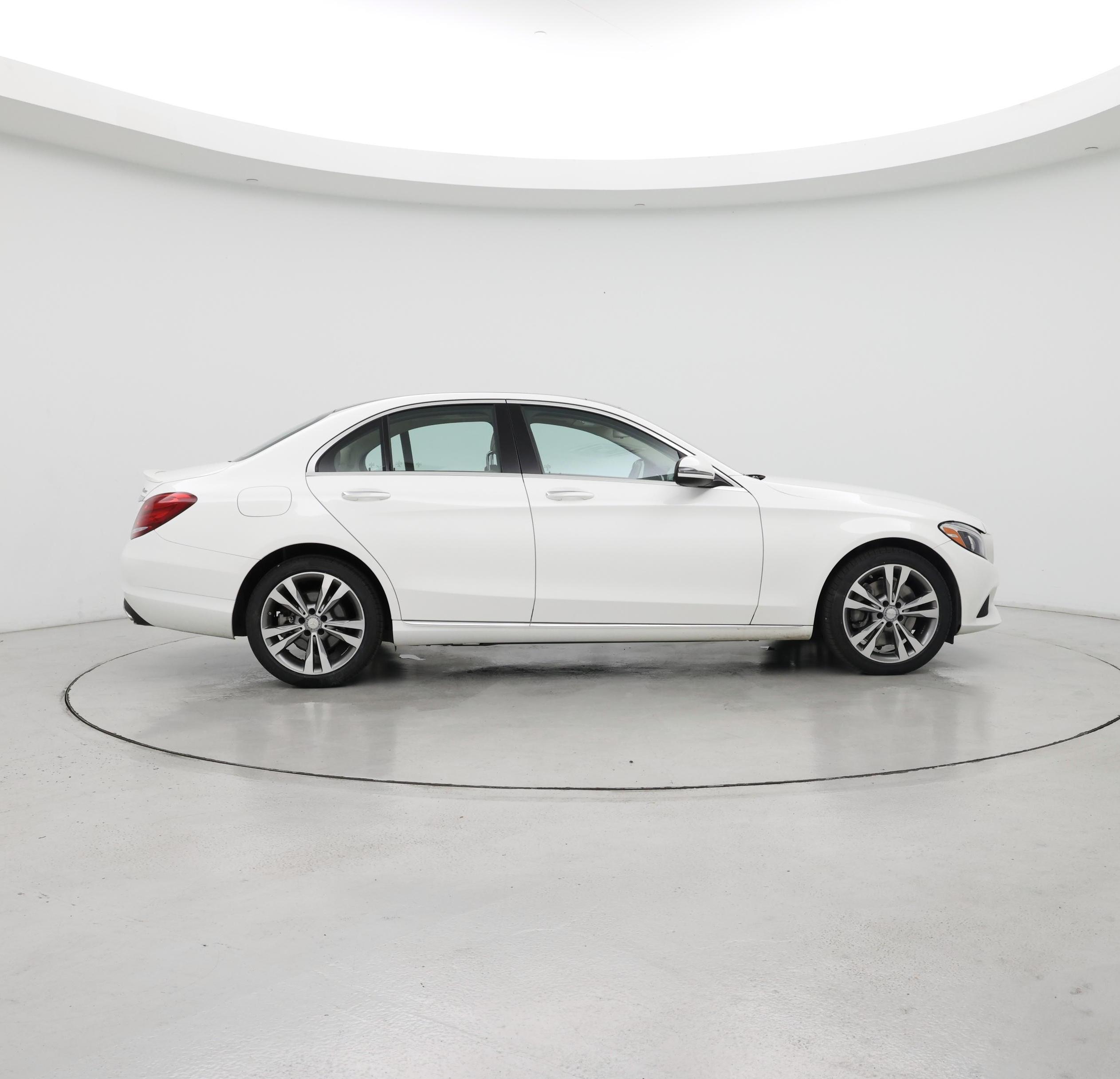 Thumbnail: 2016 Mercedes-Benz C-Class - 7