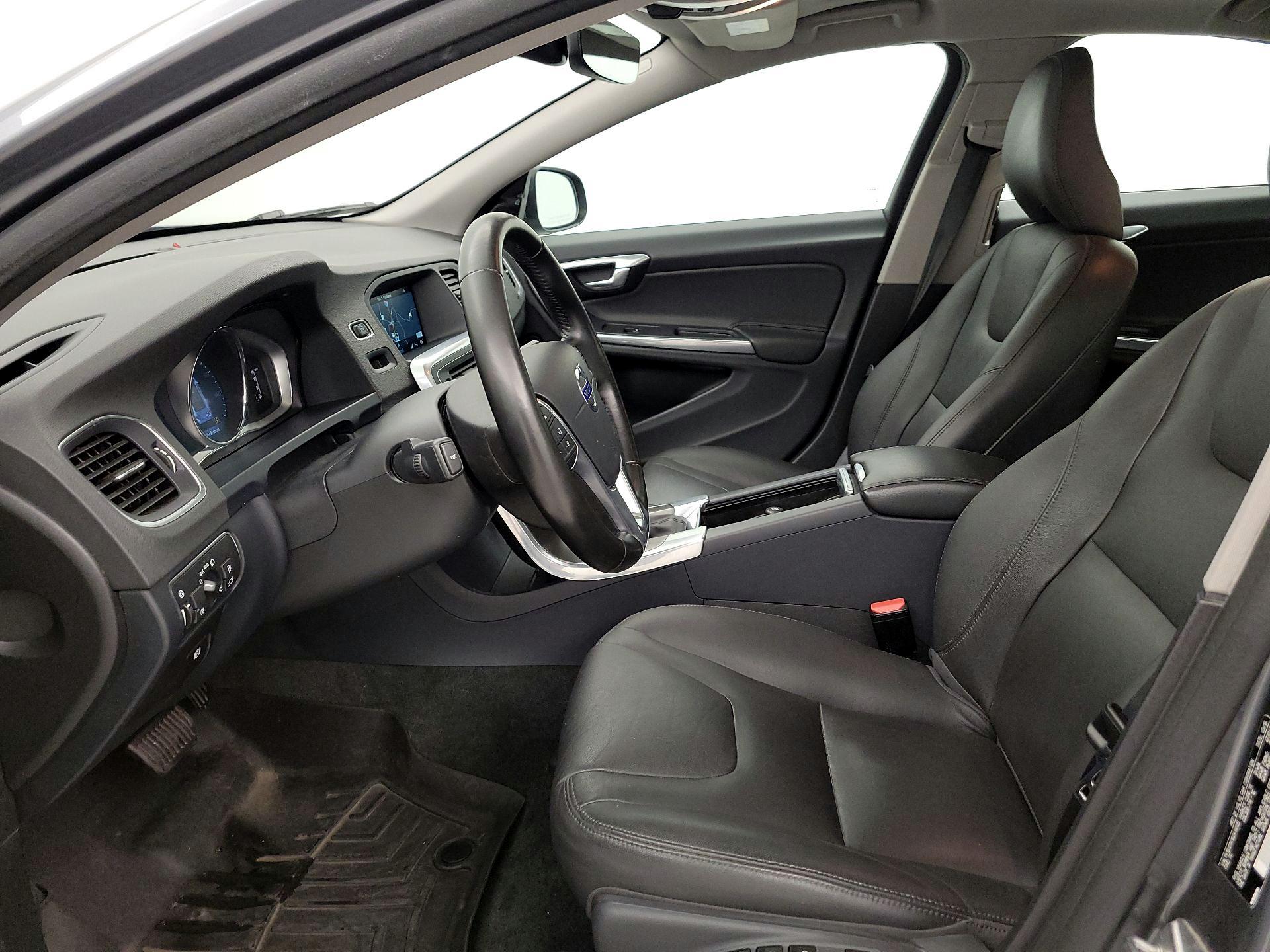 Thumbnail: 2016 Volvo S60 - 11