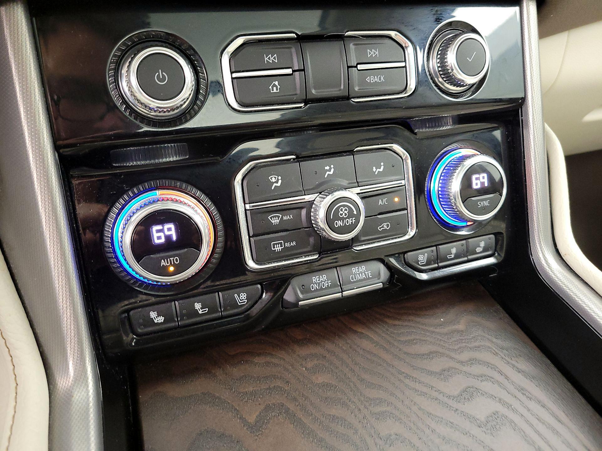 Thumbnail: 2022 GMC Yukon - 16