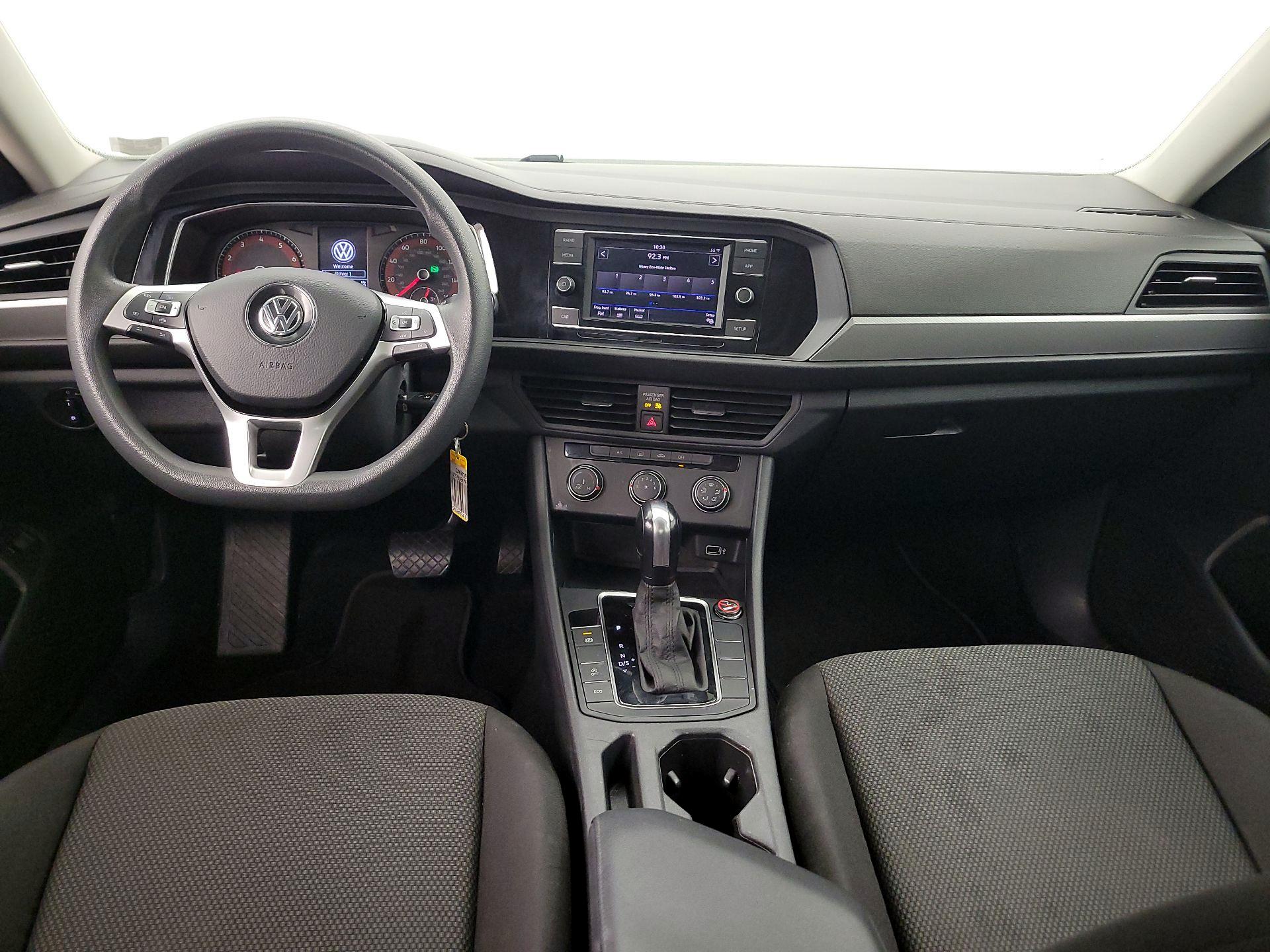 Thumbnail: 2019 Volkswagen Jetta - 9