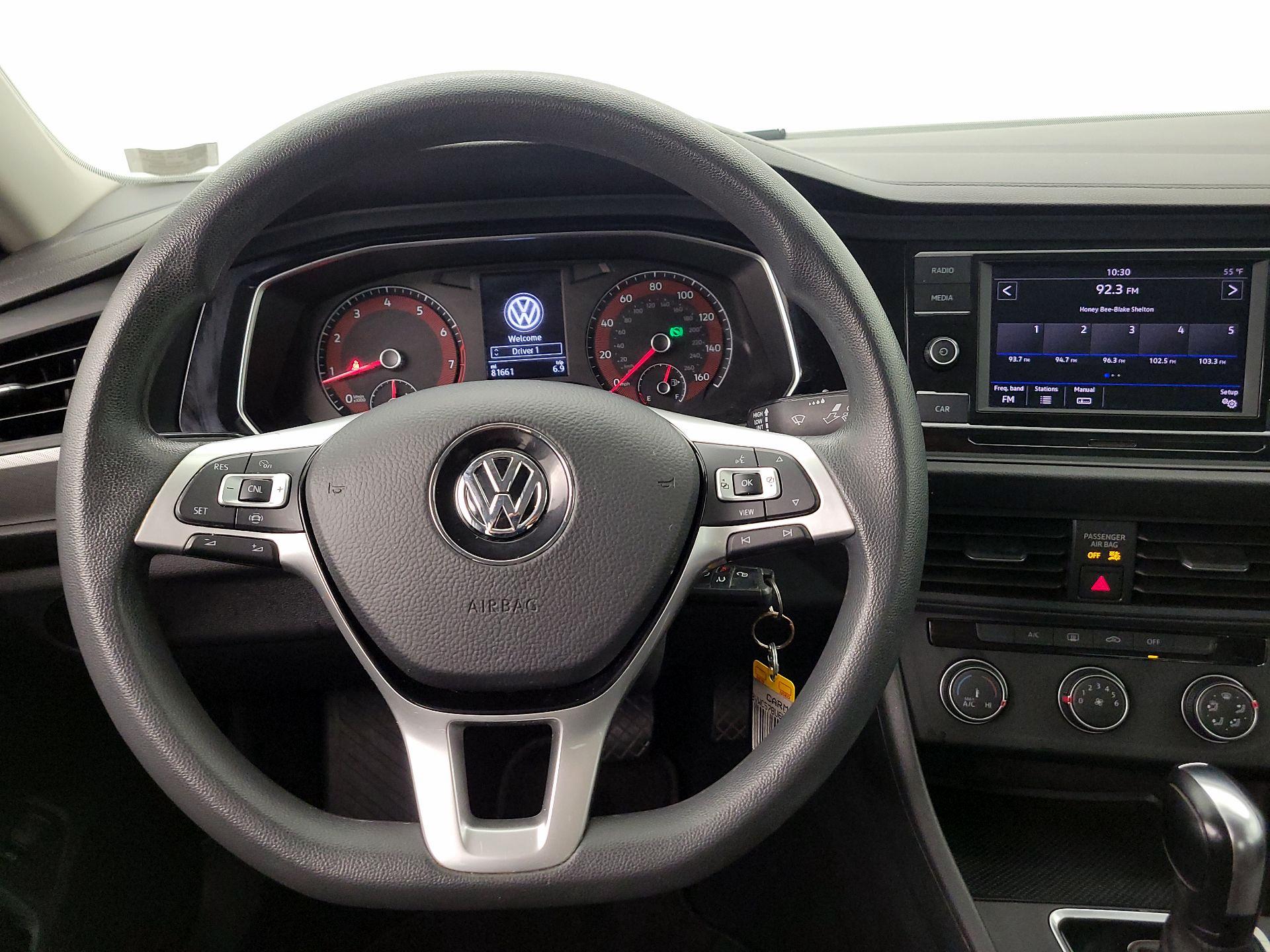 Thumbnail: 2019 Volkswagen Jetta - 10
