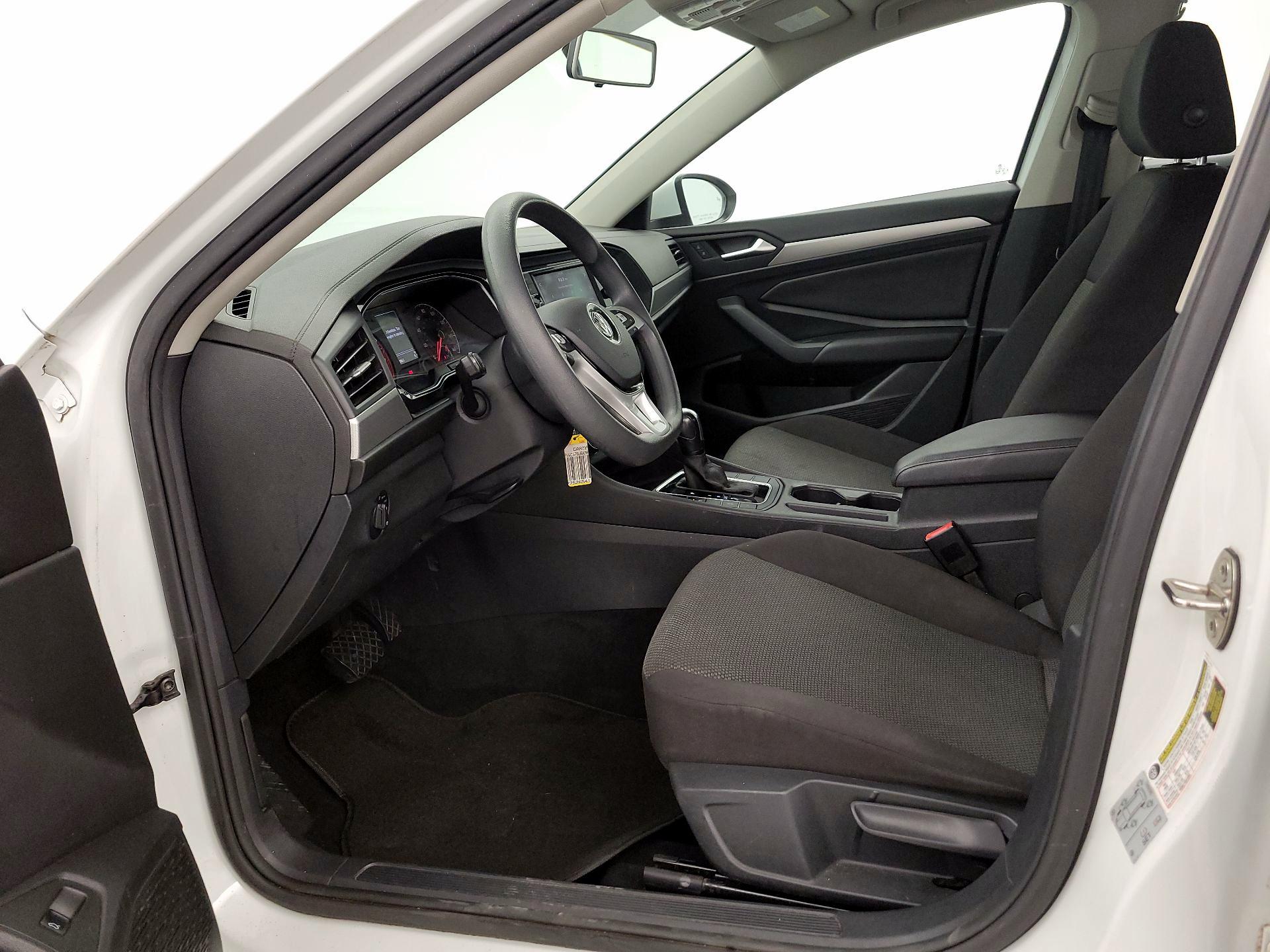 Thumbnail: 2019 Volkswagen Jetta - 11