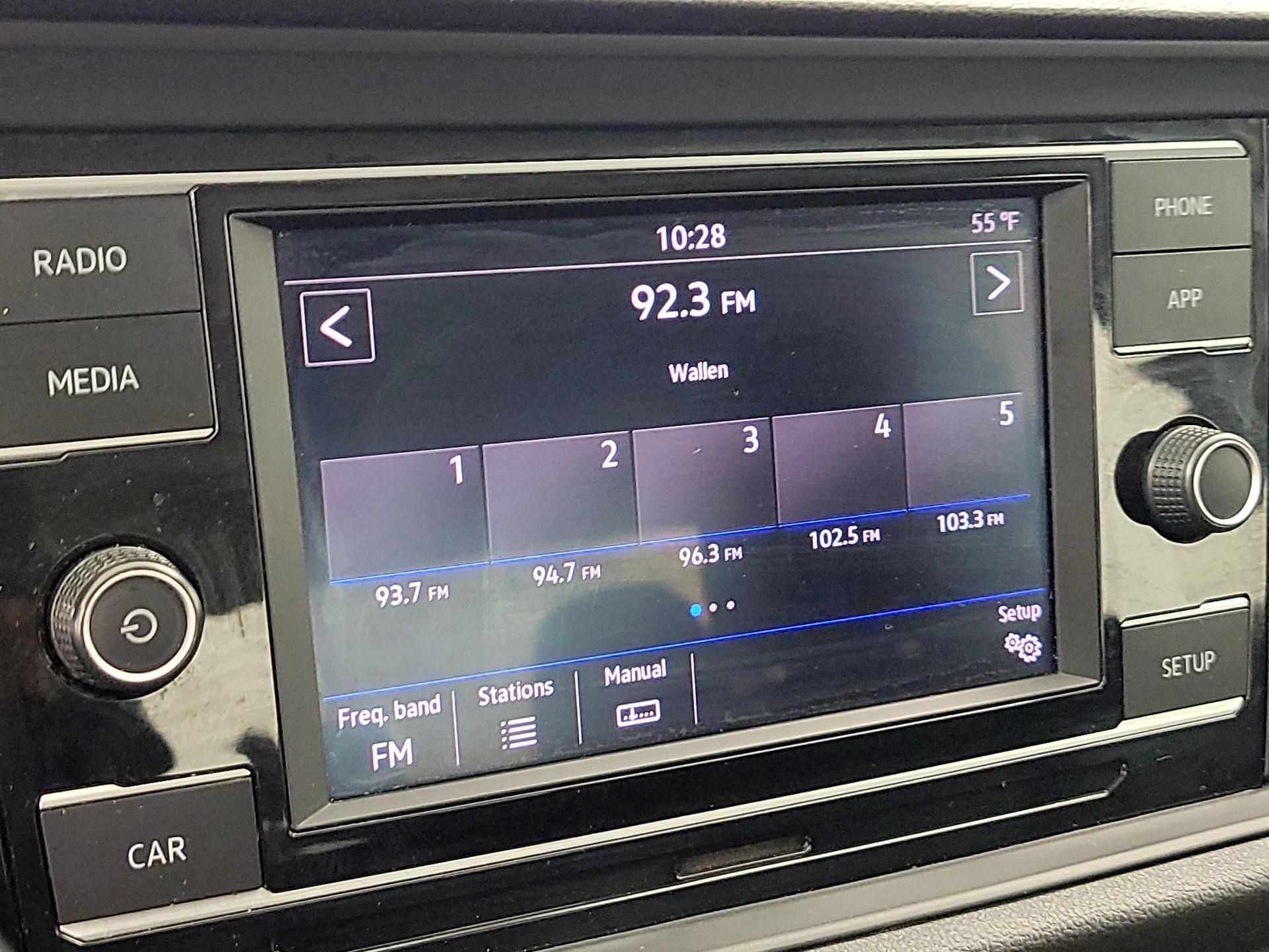 Thumbnail: 2019 Volkswagen Jetta - 15