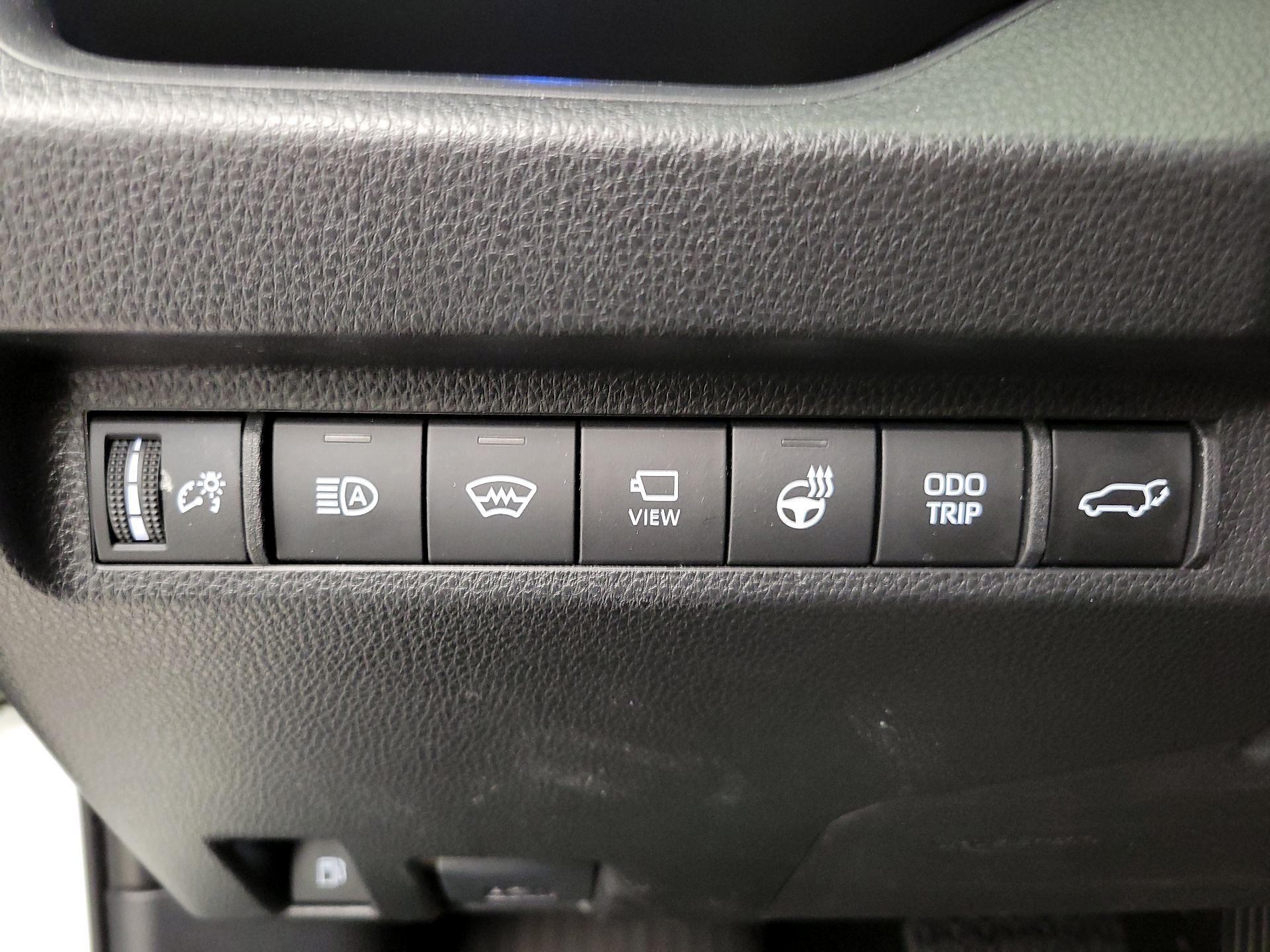 Thumbnail: 2024 Toyota RAV4 - 13