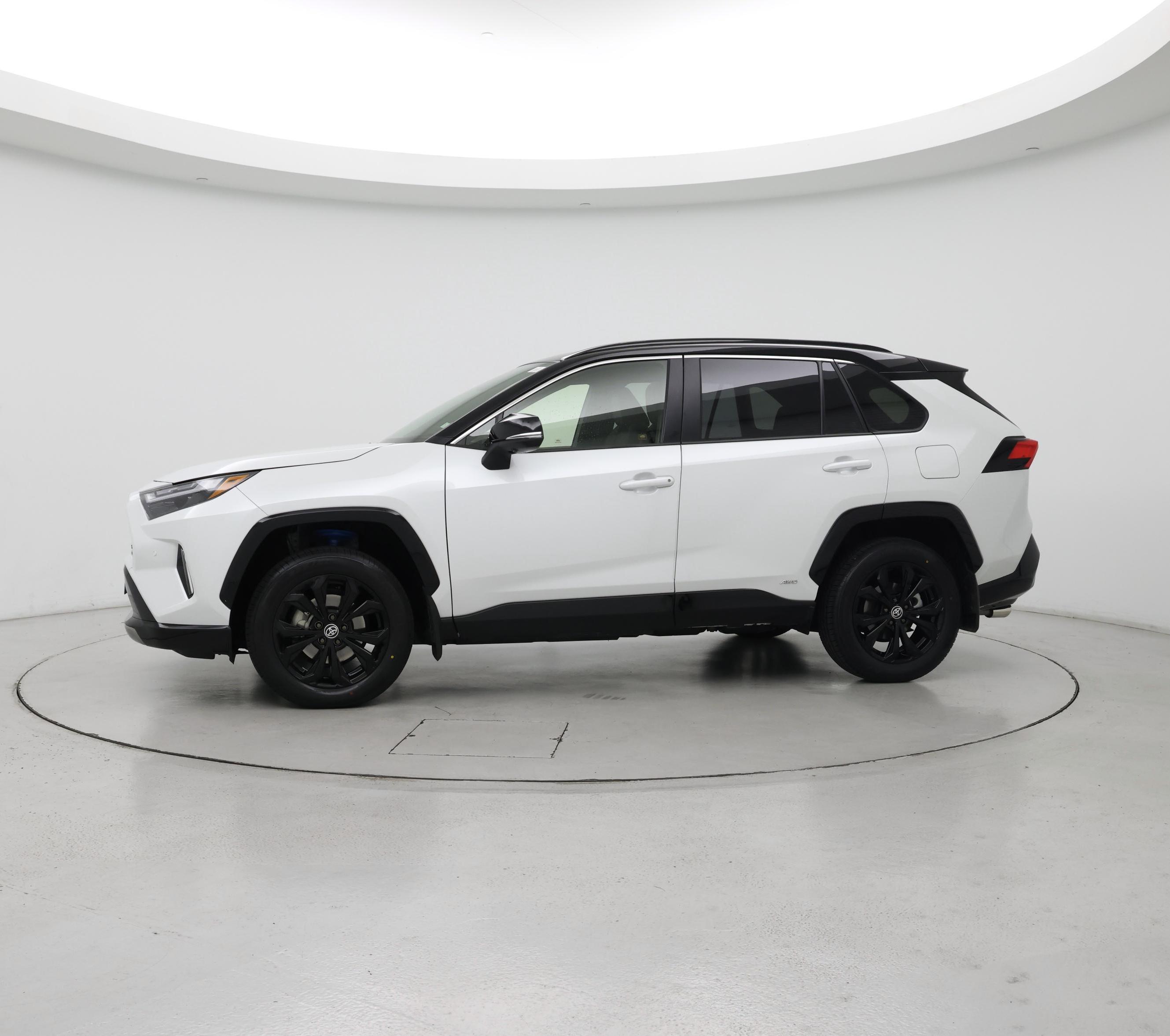 Thumbnail: 2024 Toyota RAV4 - 3