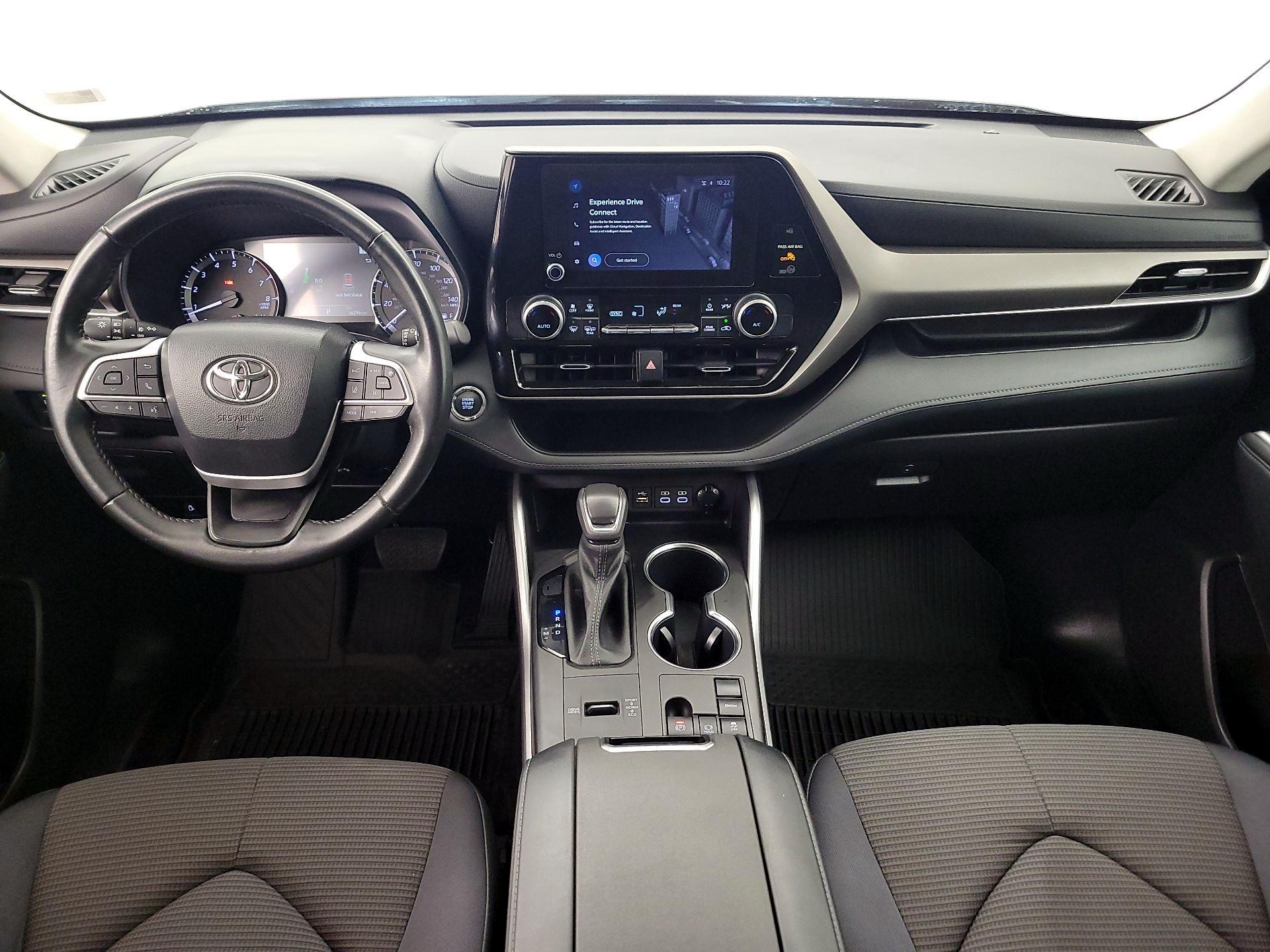 Thumbnail: 2023 Toyota Highlander - 9