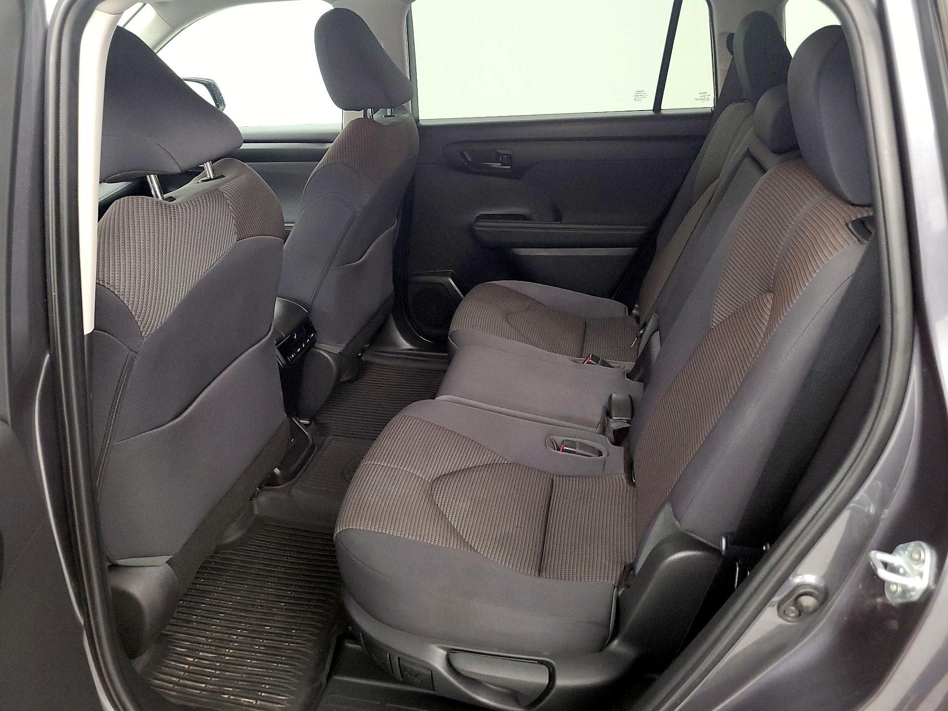 Thumbnail: 2023 Toyota Highlander - 19
