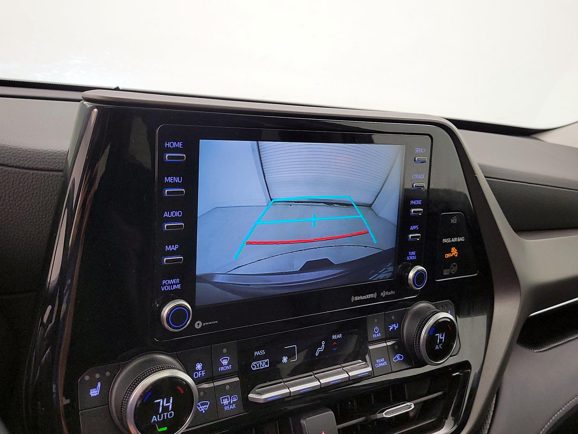 Thumbnail: 2022 Toyota Highlander - 15