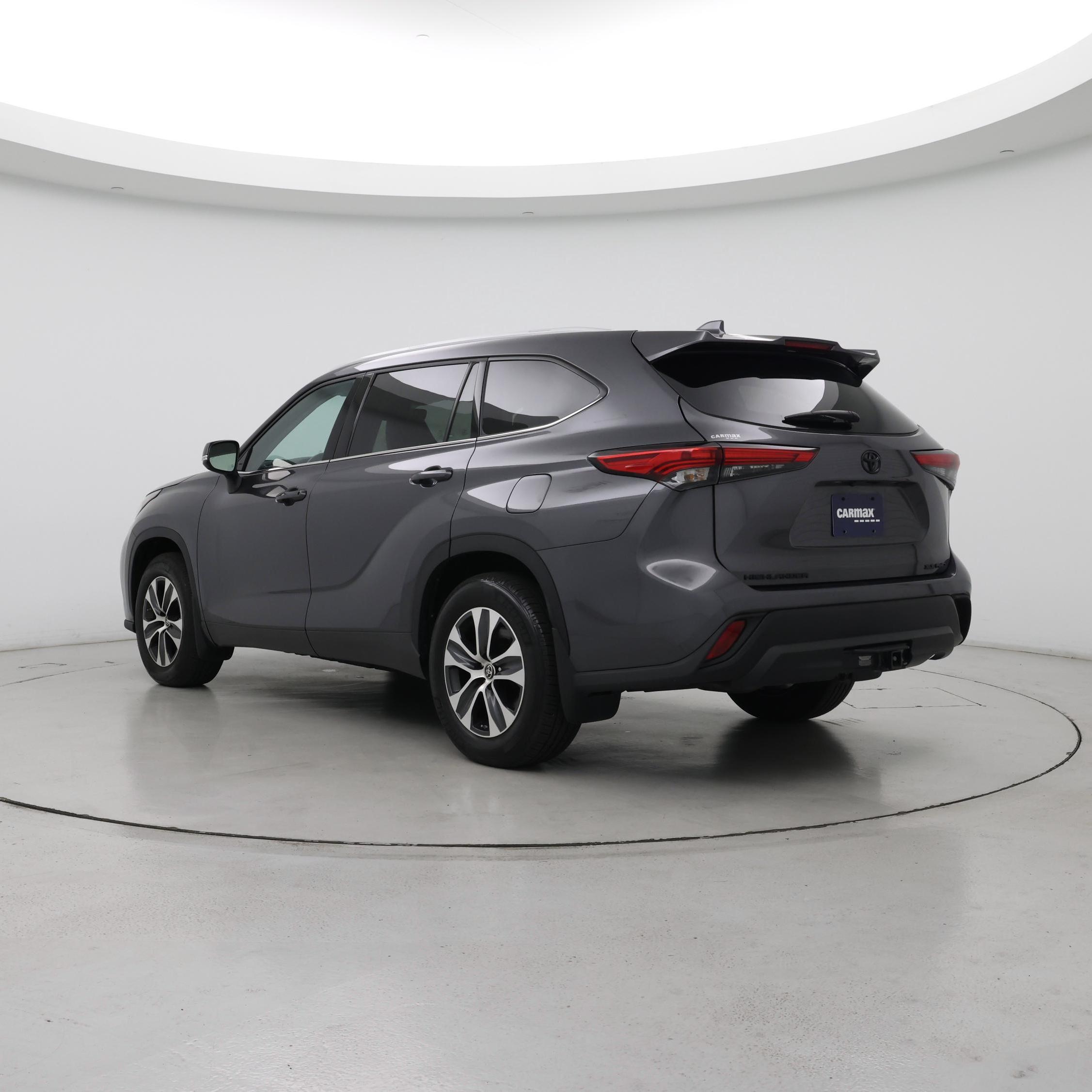 Thumbnail: 2022 Toyota Highlander - 2