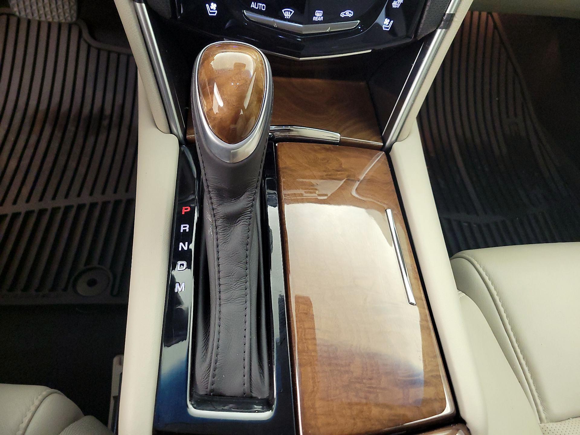 Thumbnail: 2018 Cadillac XTS - 16