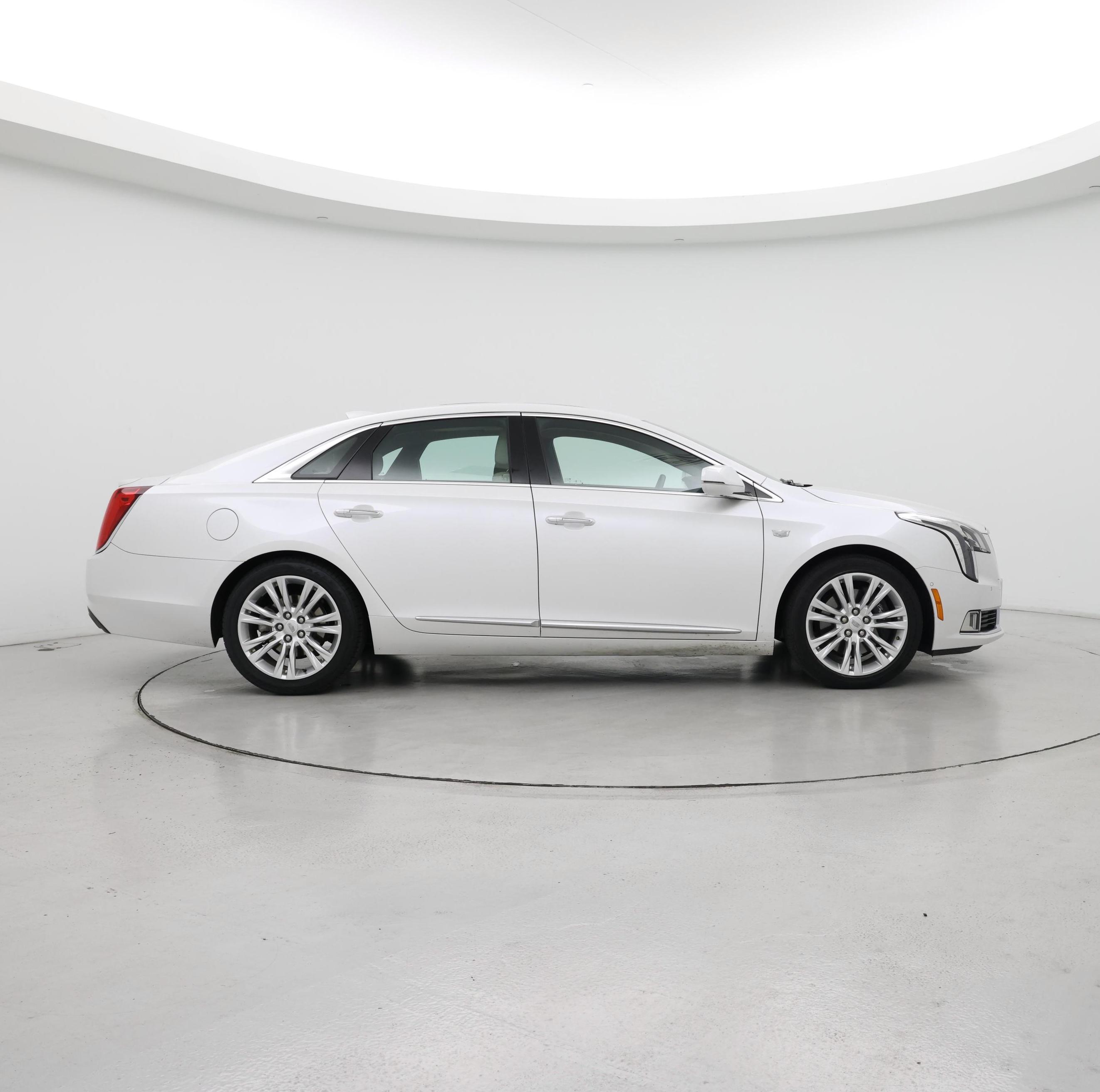 Thumbnail: 2018 Cadillac XTS - 7