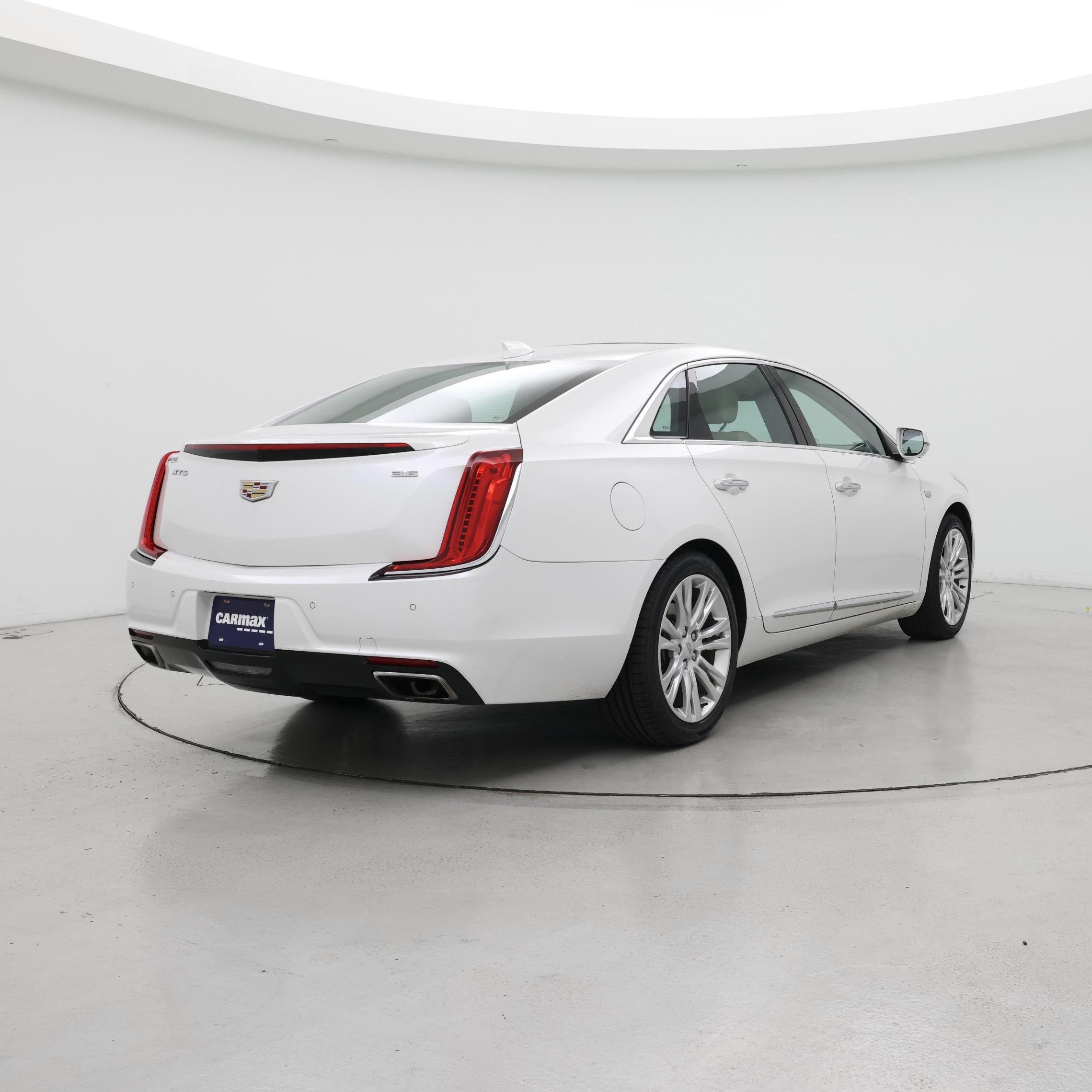Thumbnail: 2018 Cadillac XTS - 8