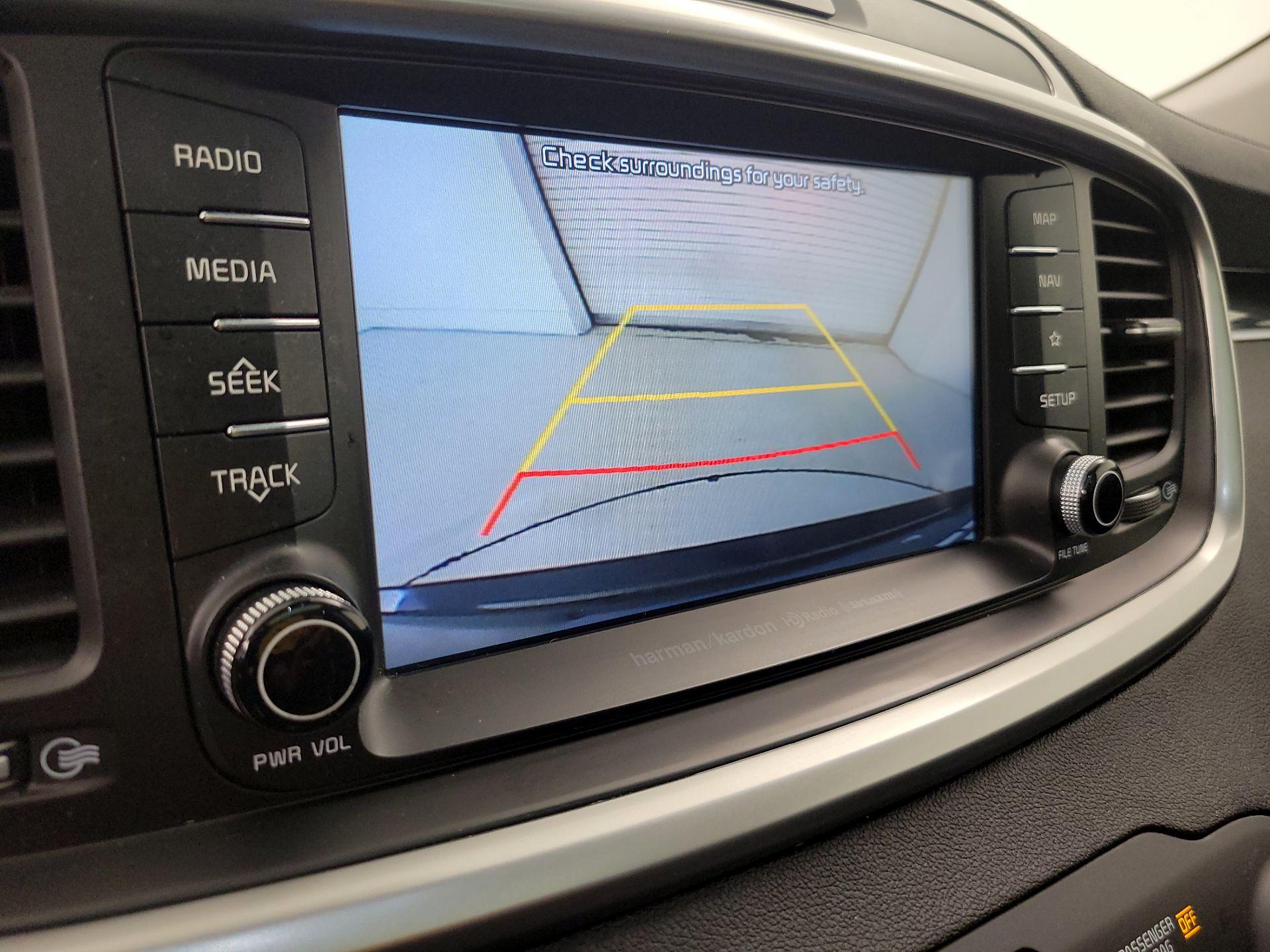 Thumbnail: 2019 Kia Sorento - 15