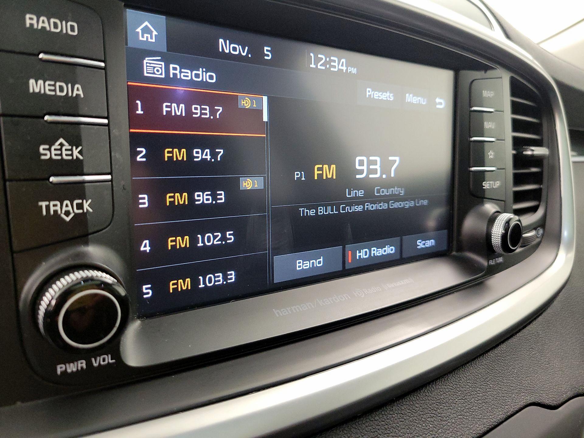 Thumbnail: 2019 Kia Sorento - 16