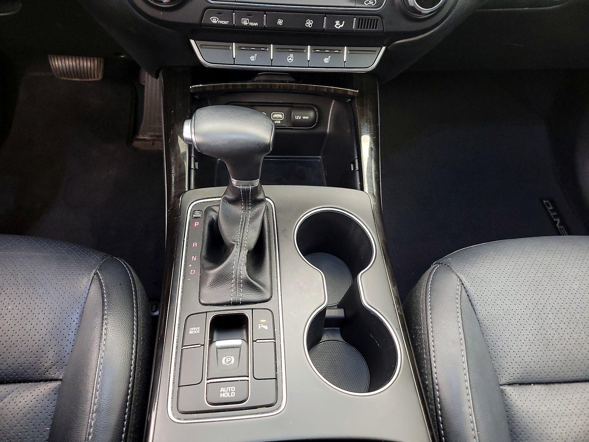 Thumbnail: 2019 Kia Sorento - 18