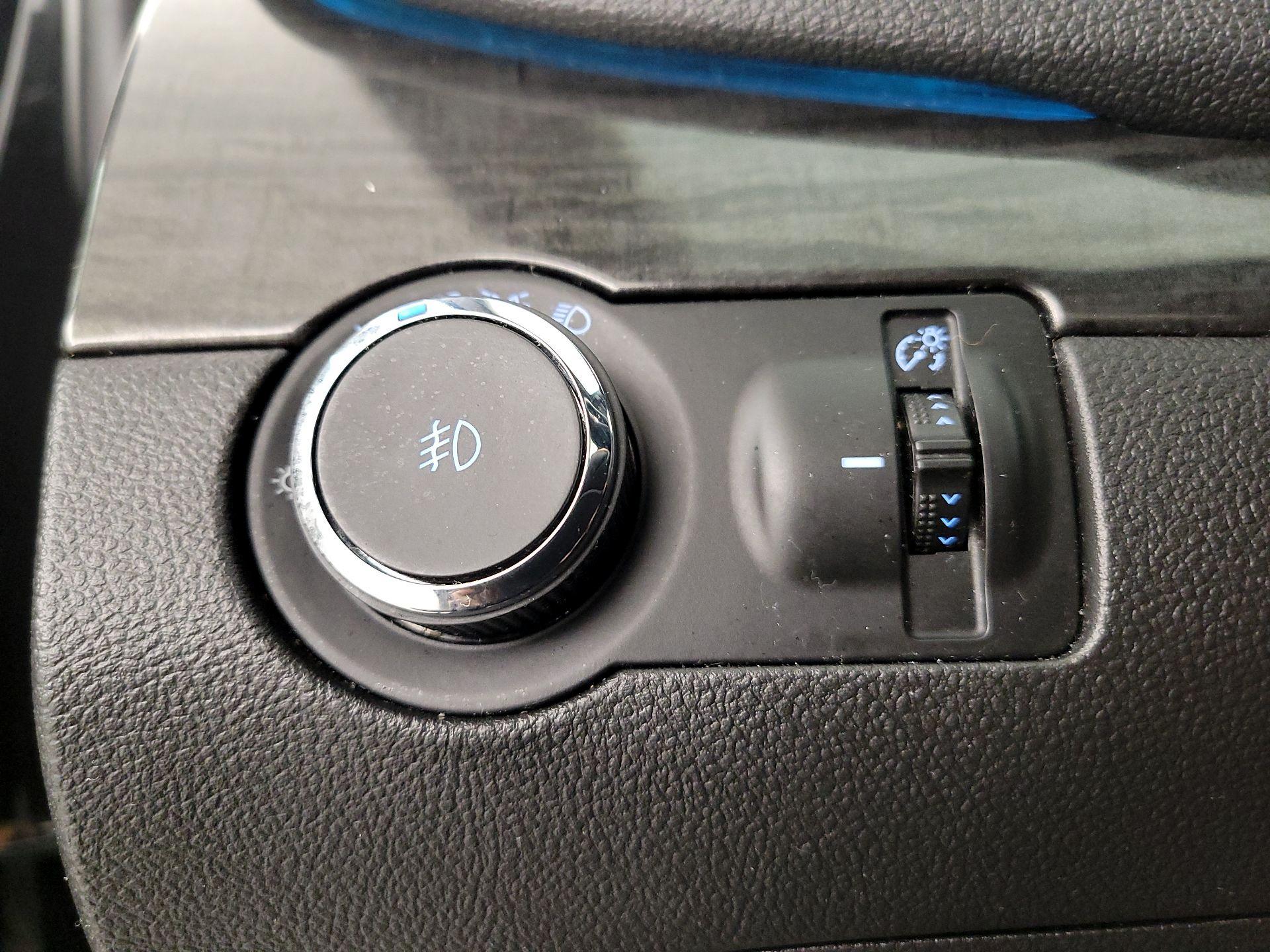 Thumbnail: 2015 Buick Encore - 13