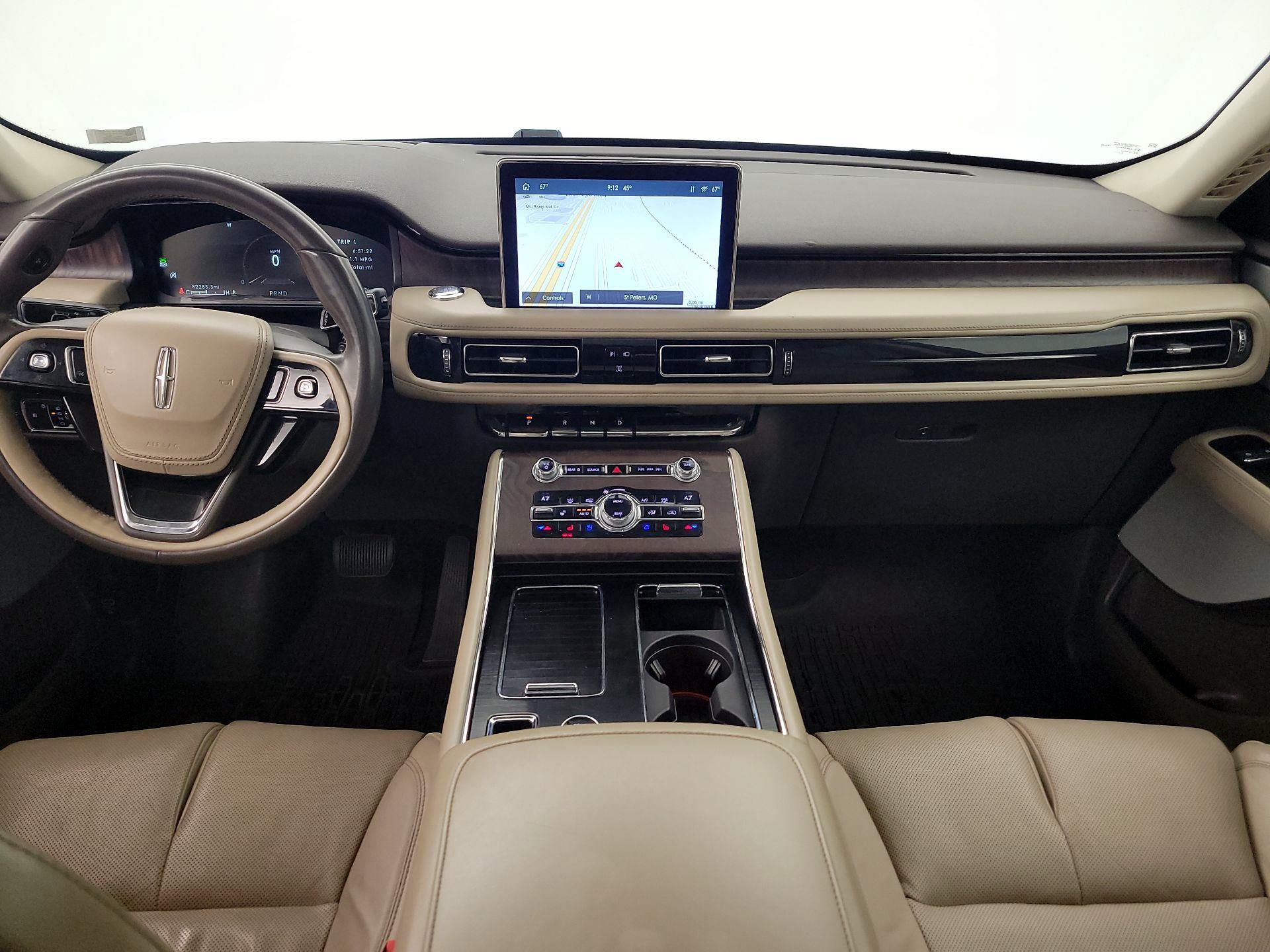 Thumbnail: 2020 Lincoln Aviator - 9