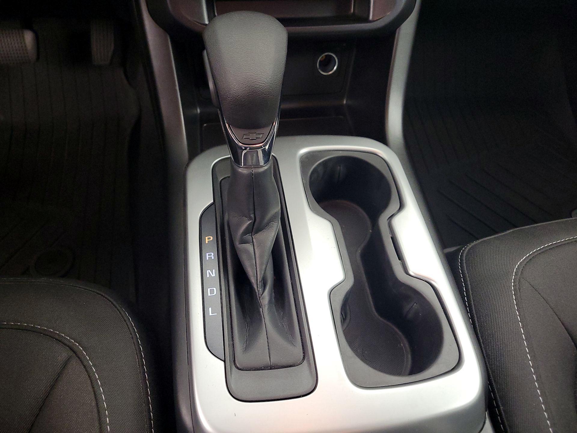 Thumbnail: 2022 Chevrolet Colorado - 17