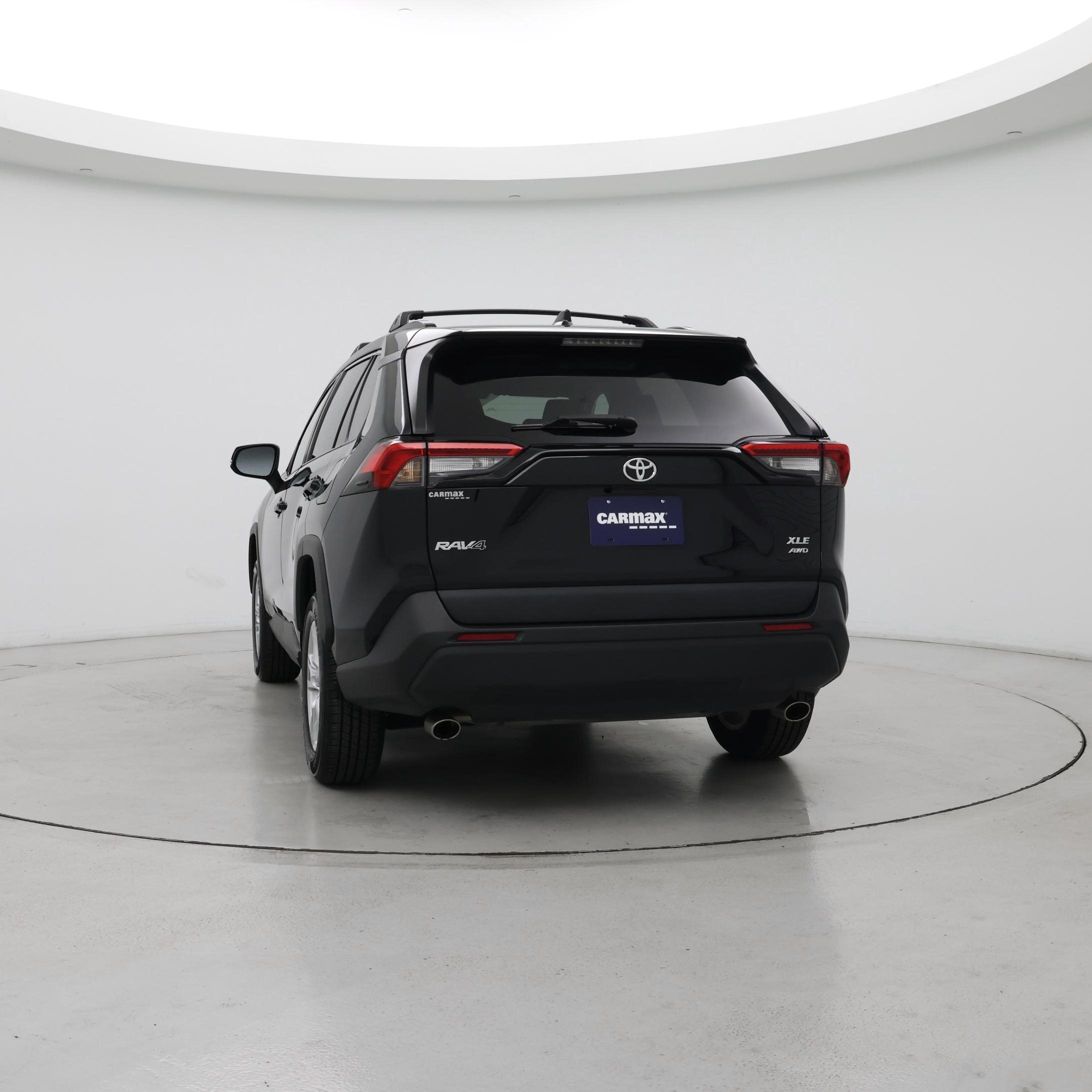 Thumbnail: 2021 Toyota RAV4 - 6