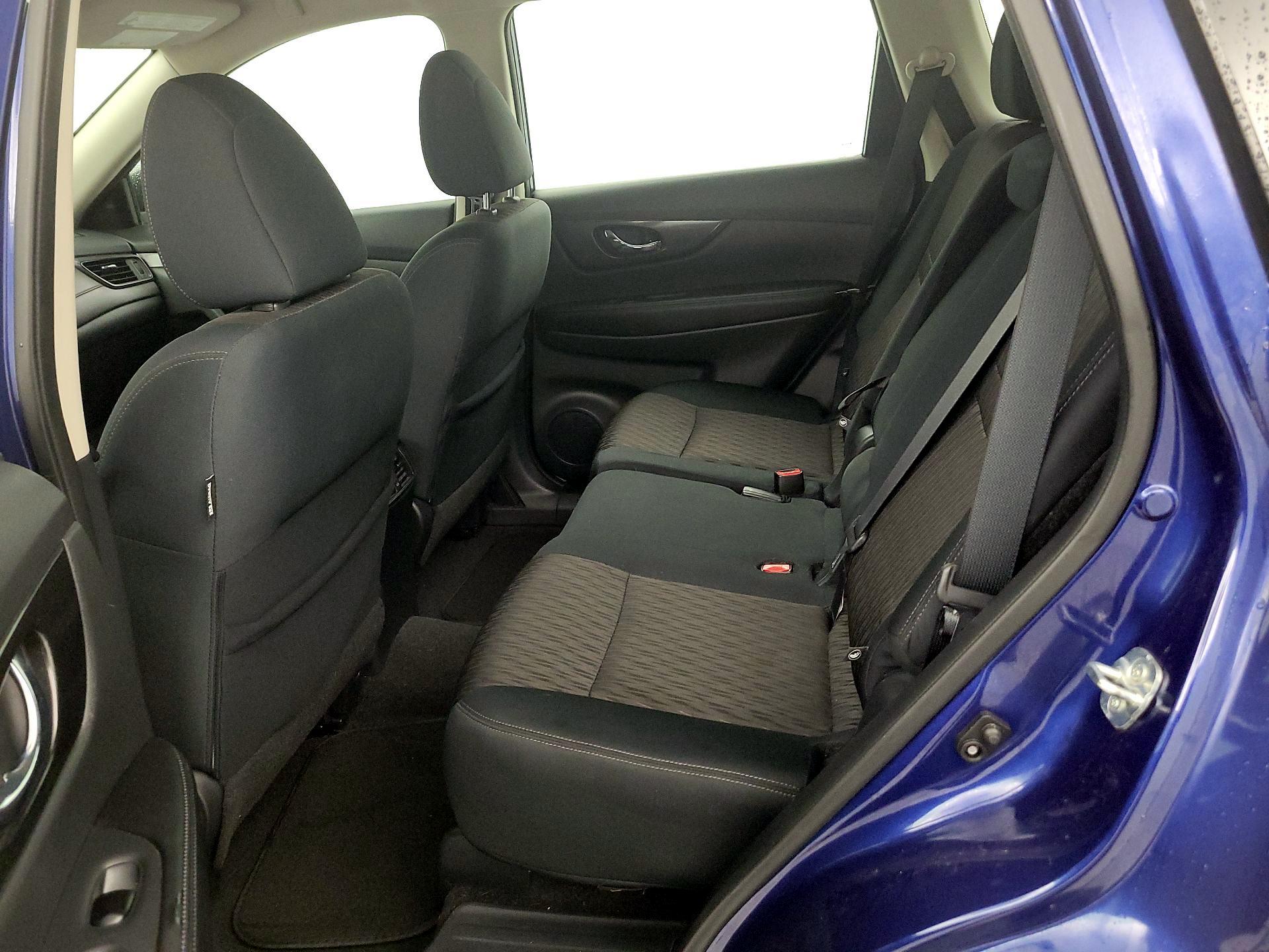 Thumbnail: 2018 Nissan Rogue - 19