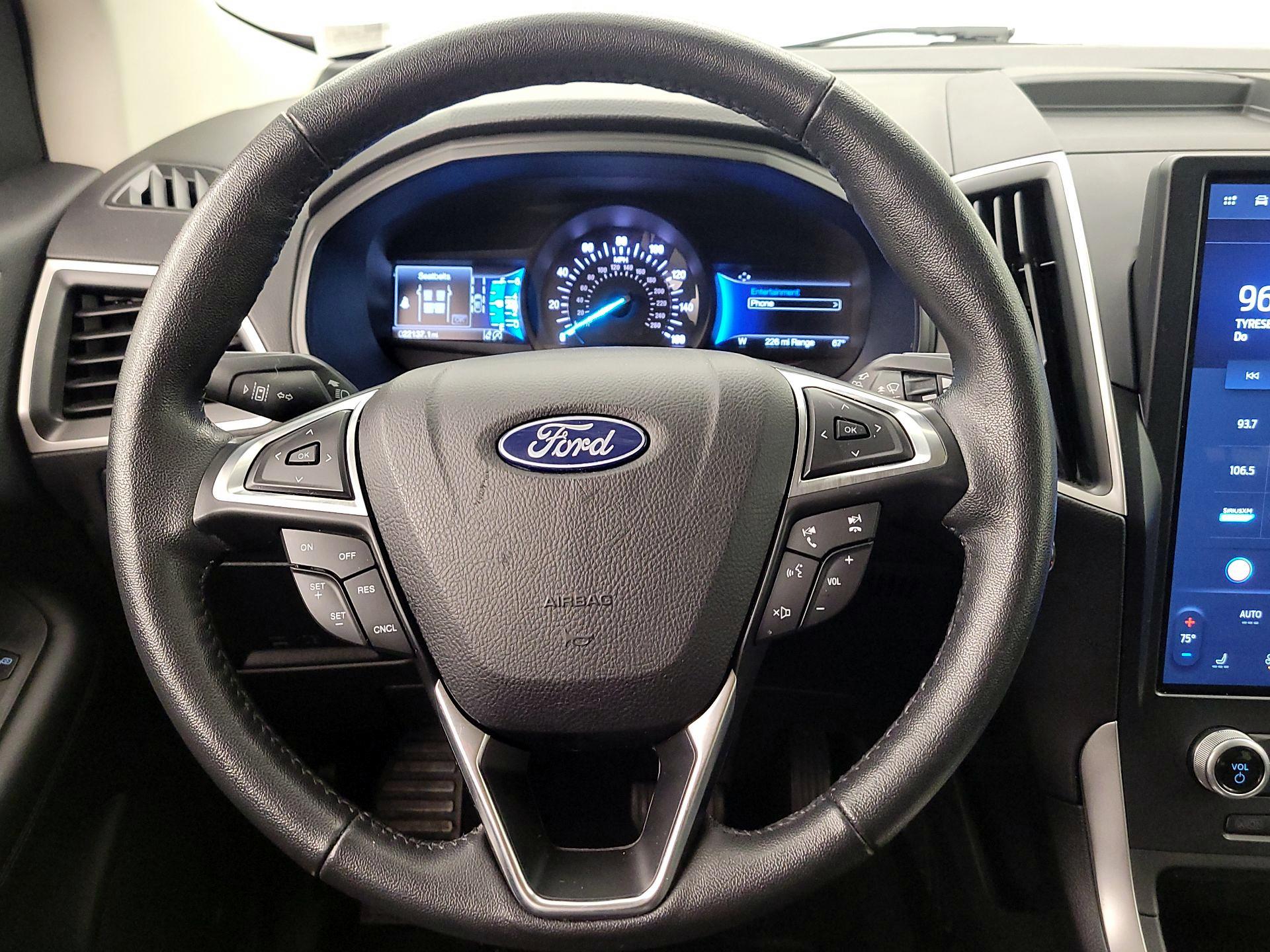 Thumbnail: 2022 Ford Edge - 10