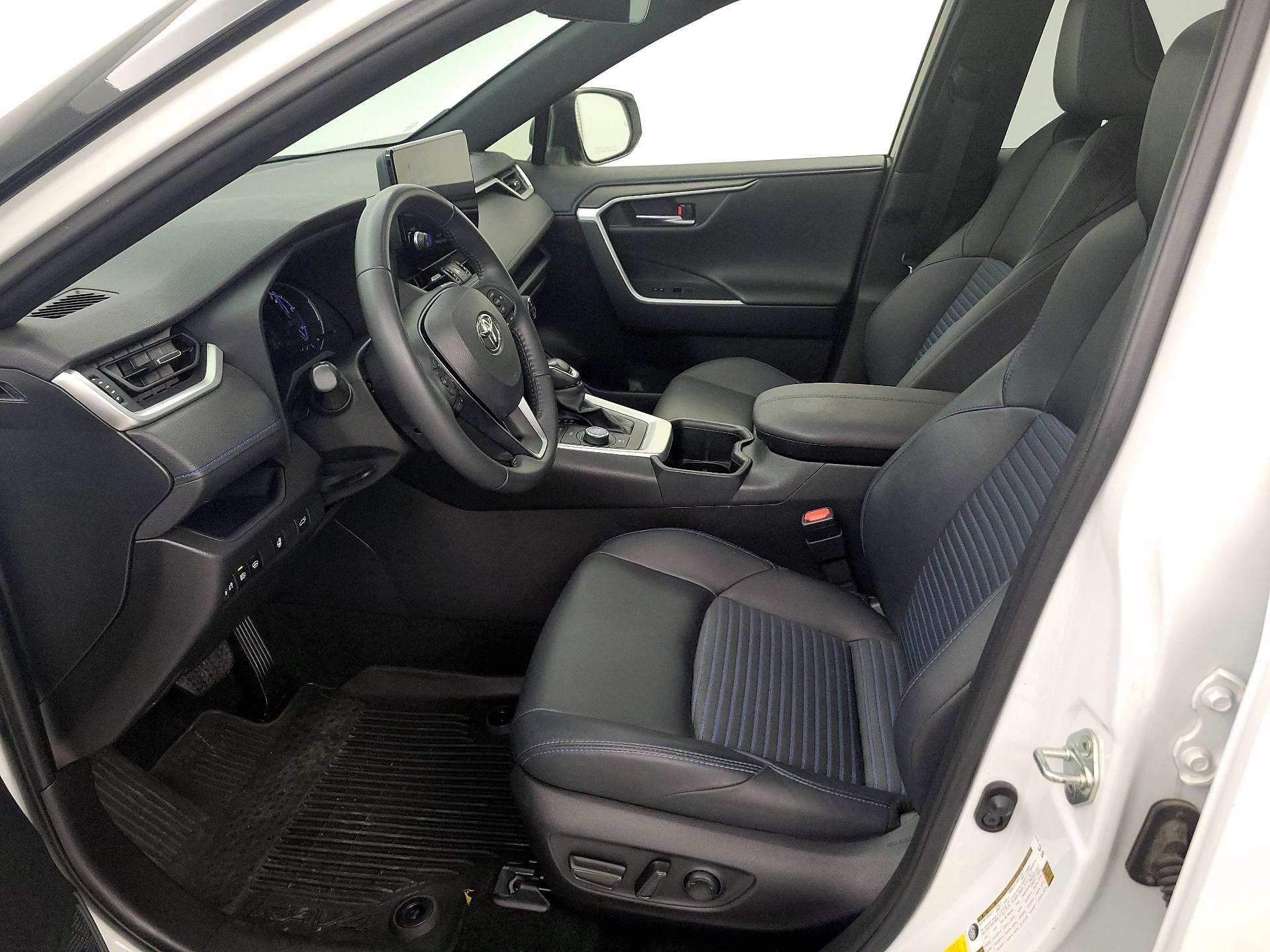 Thumbnail: 2023 Toyota RAV4 - 11