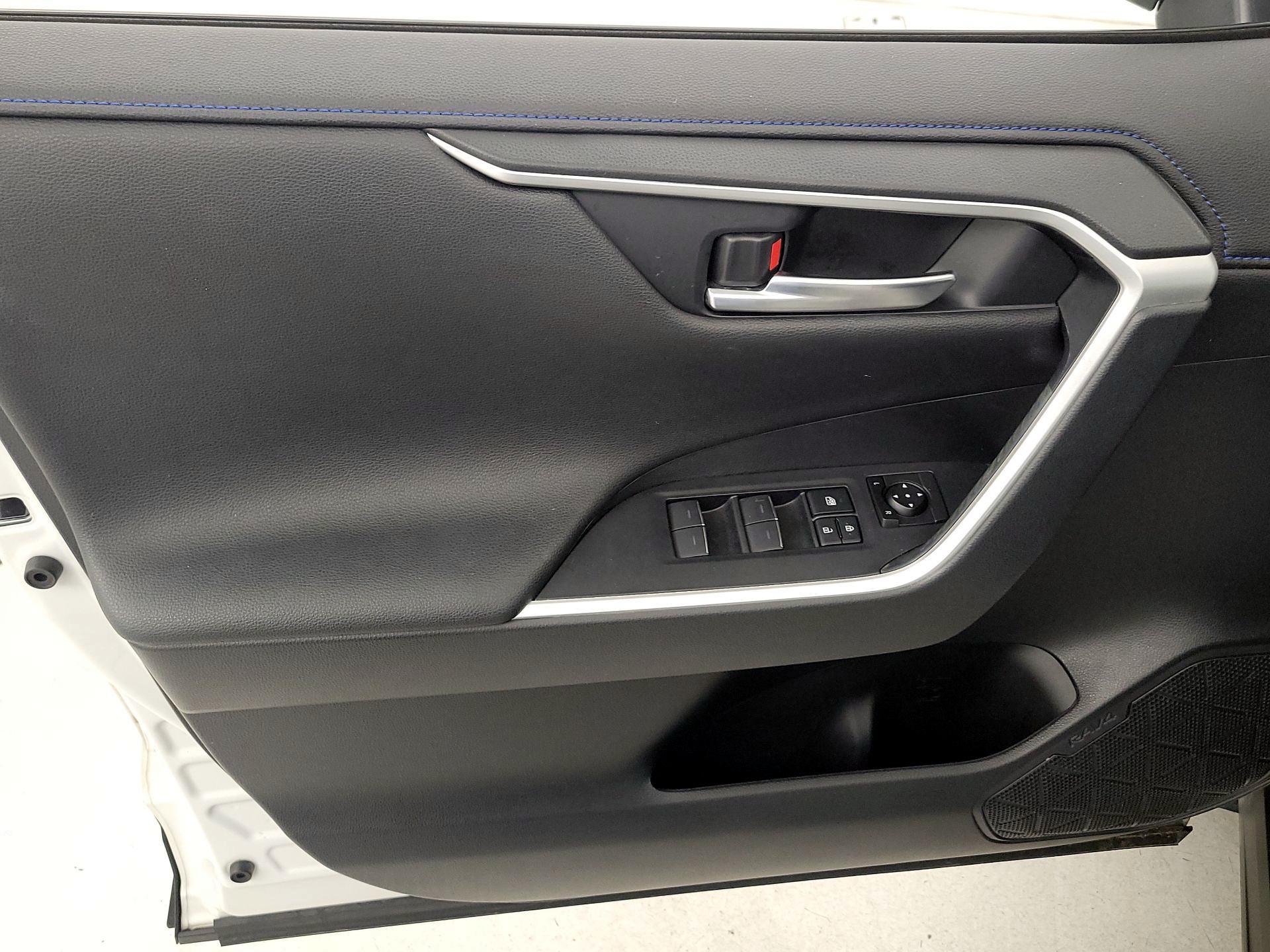 Thumbnail: 2023 Toyota RAV4 - 12