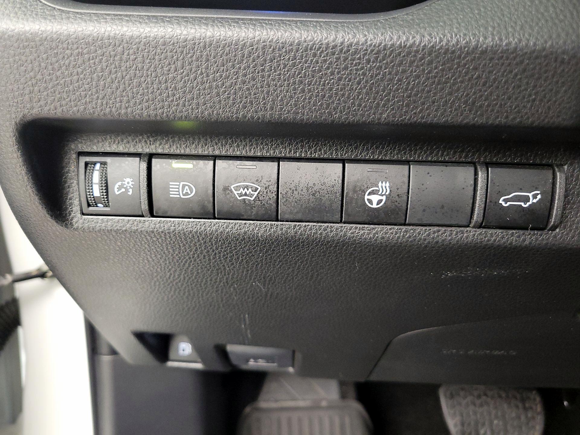 Thumbnail: 2023 Toyota RAV4 - 13