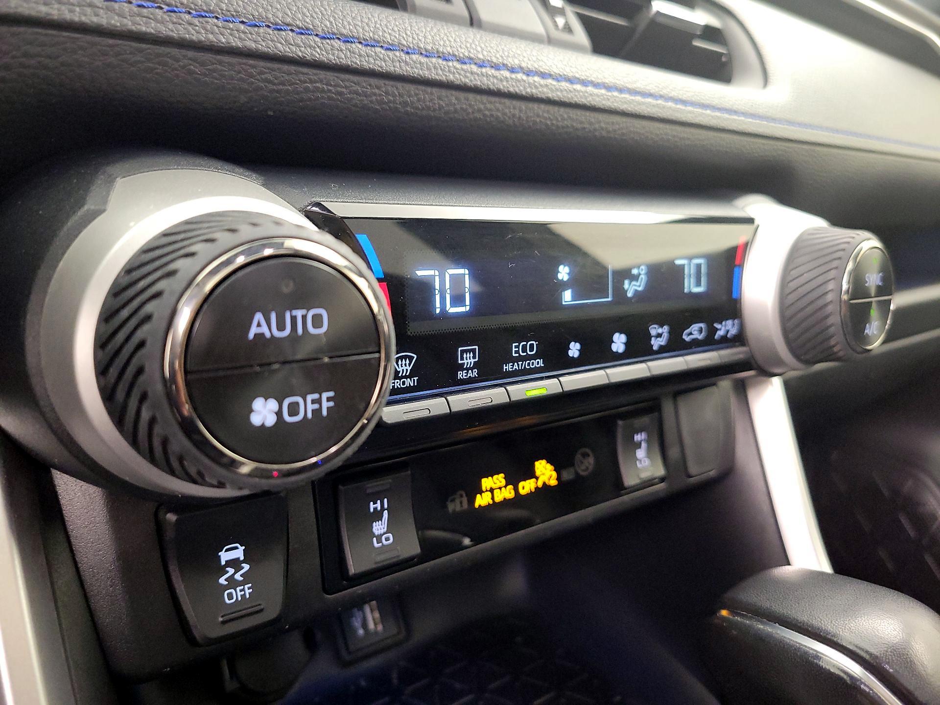 Thumbnail: 2023 Toyota RAV4 - 16