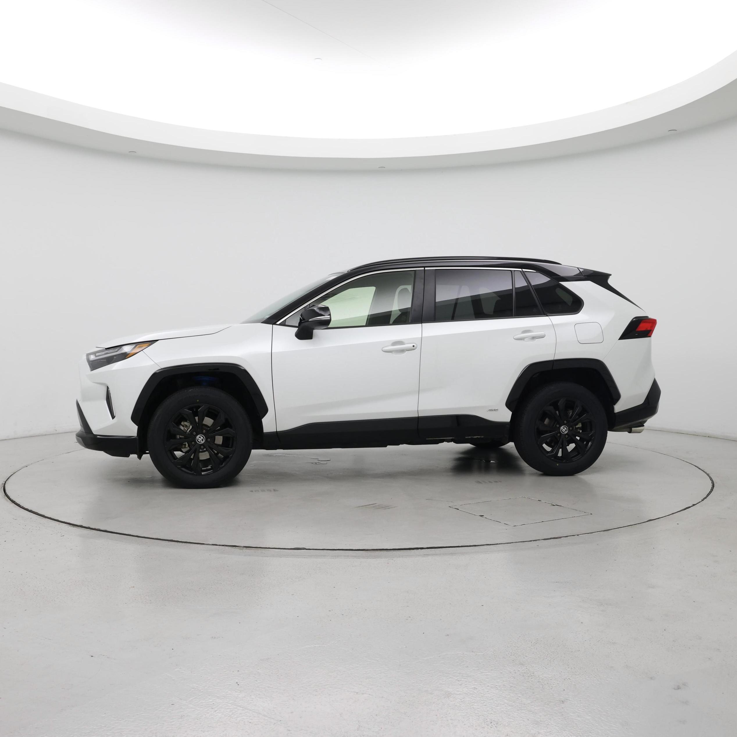 Thumbnail: 2023 Toyota RAV4 - 3