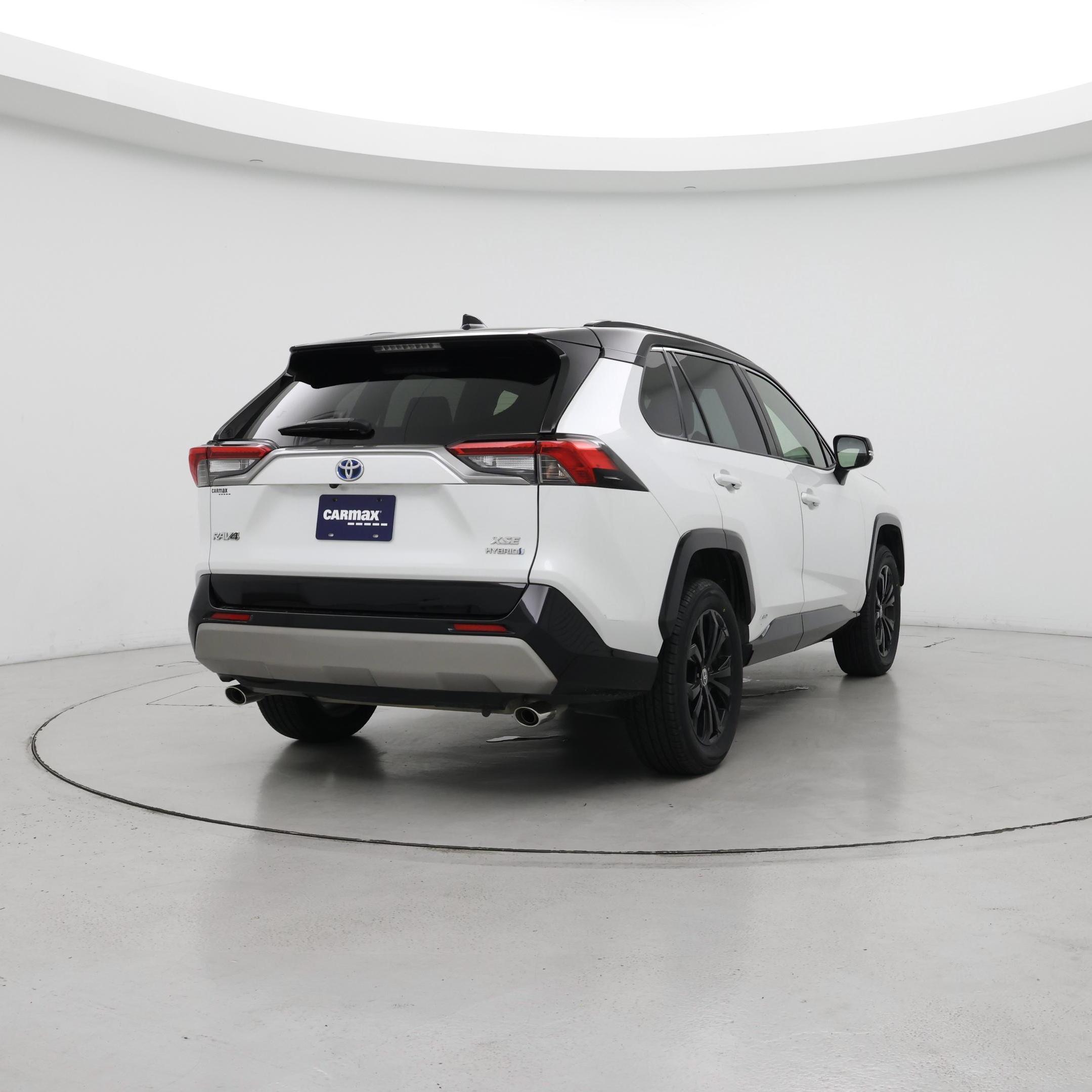 Thumbnail: 2023 Toyota RAV4 - 8