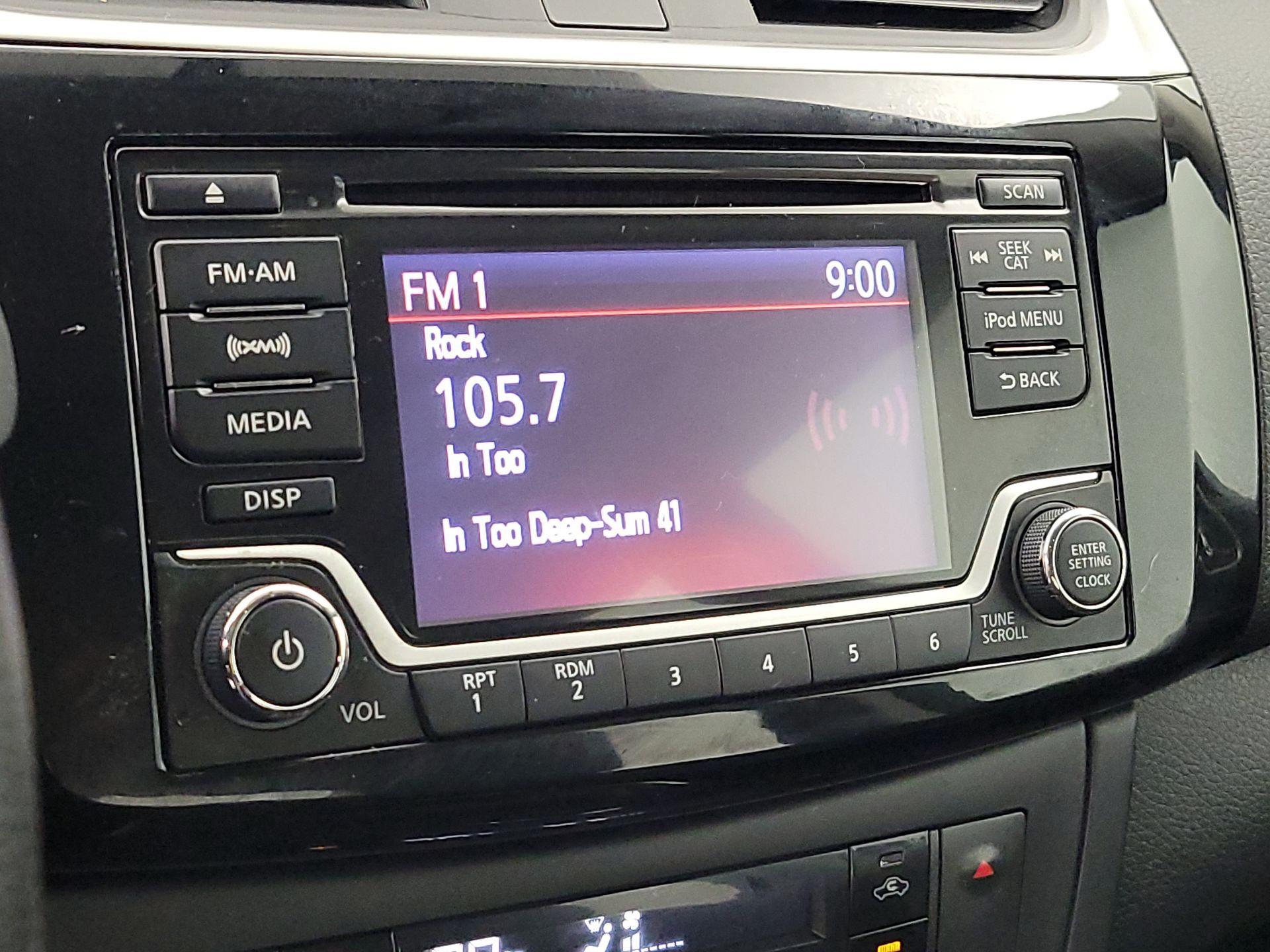 Thumbnail: 2018 Nissan Sentra - 15