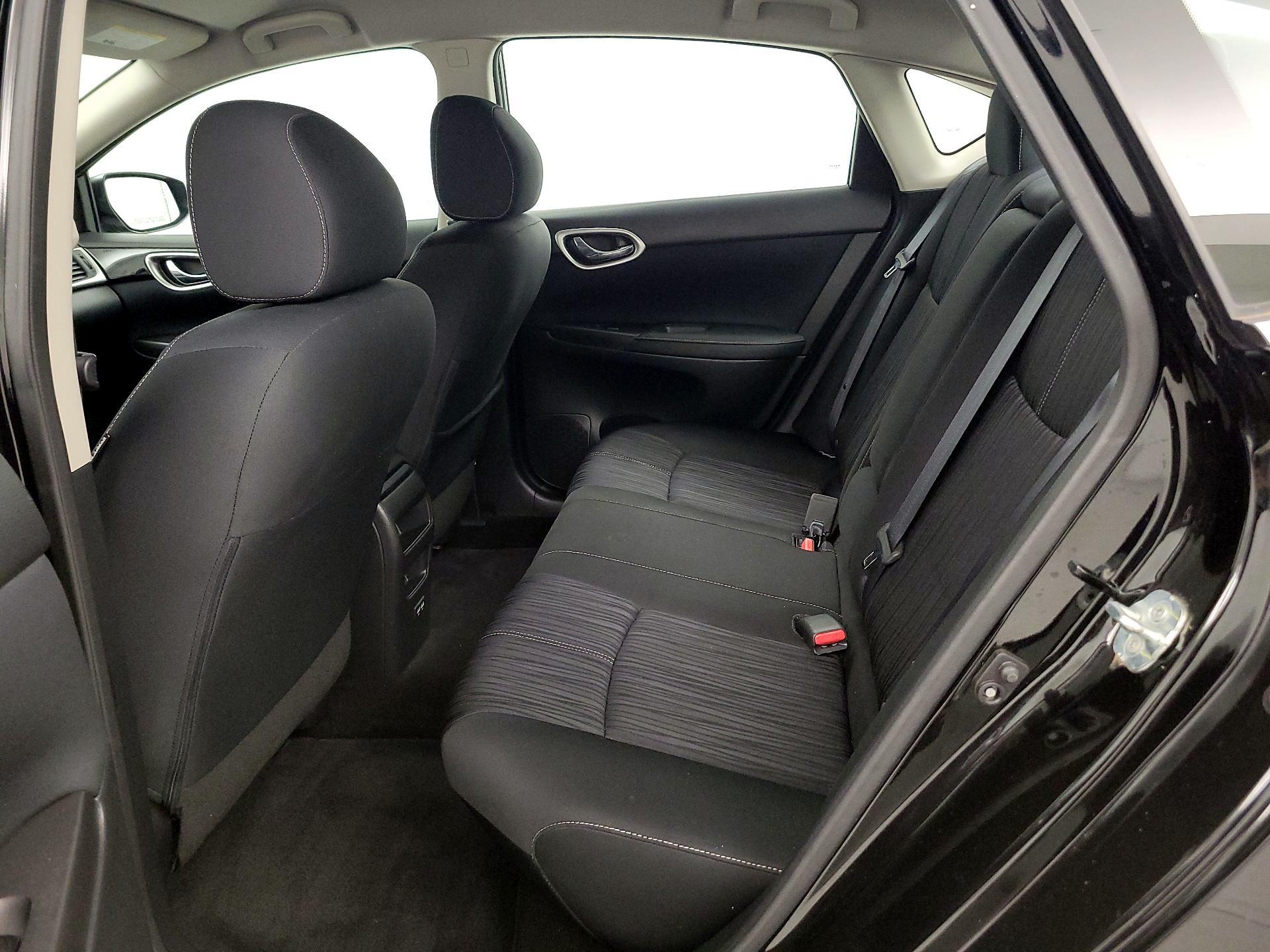 Thumbnail: 2018 Nissan Sentra - 19