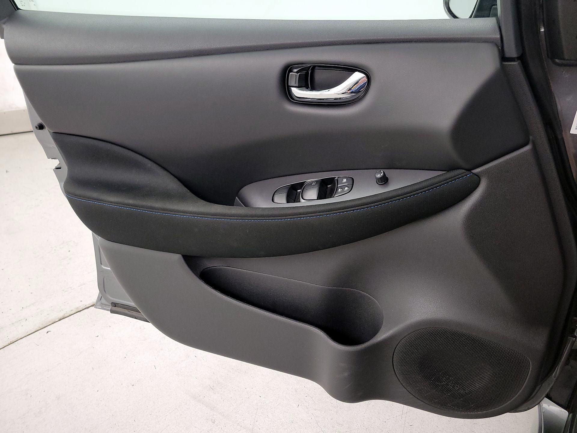 Thumbnail: 2024 Nissan Leaf - 12