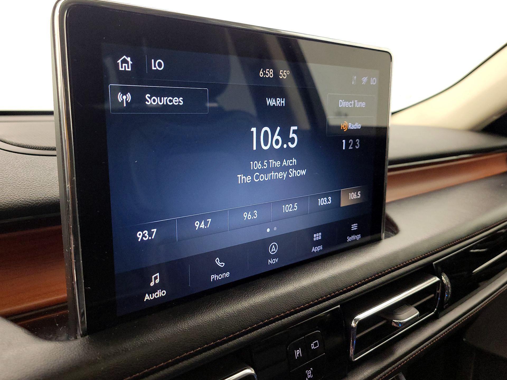 Thumbnail: 2020 Lincoln Aviator - 16