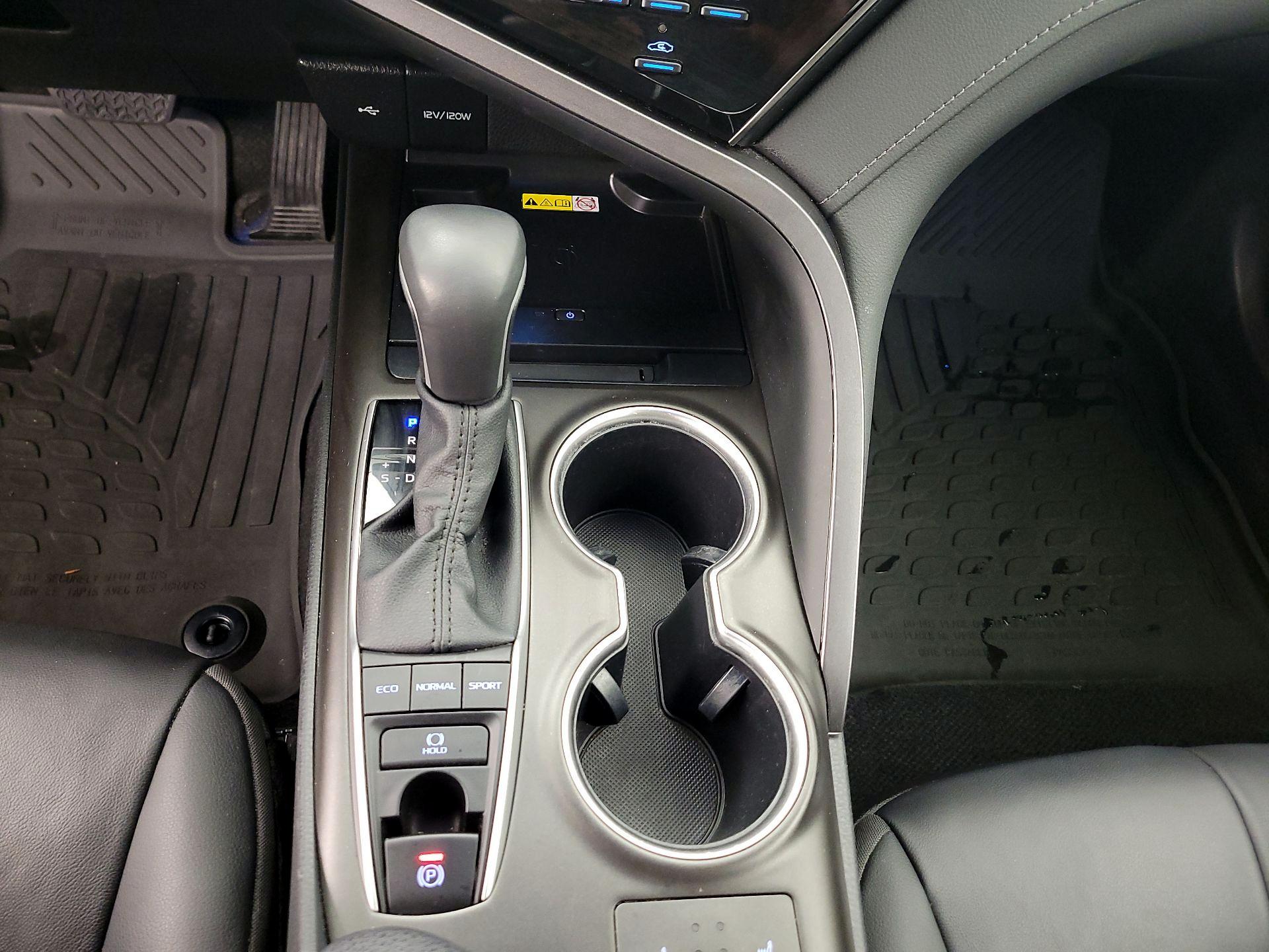 Thumbnail: 2024 Toyota Camry - 17