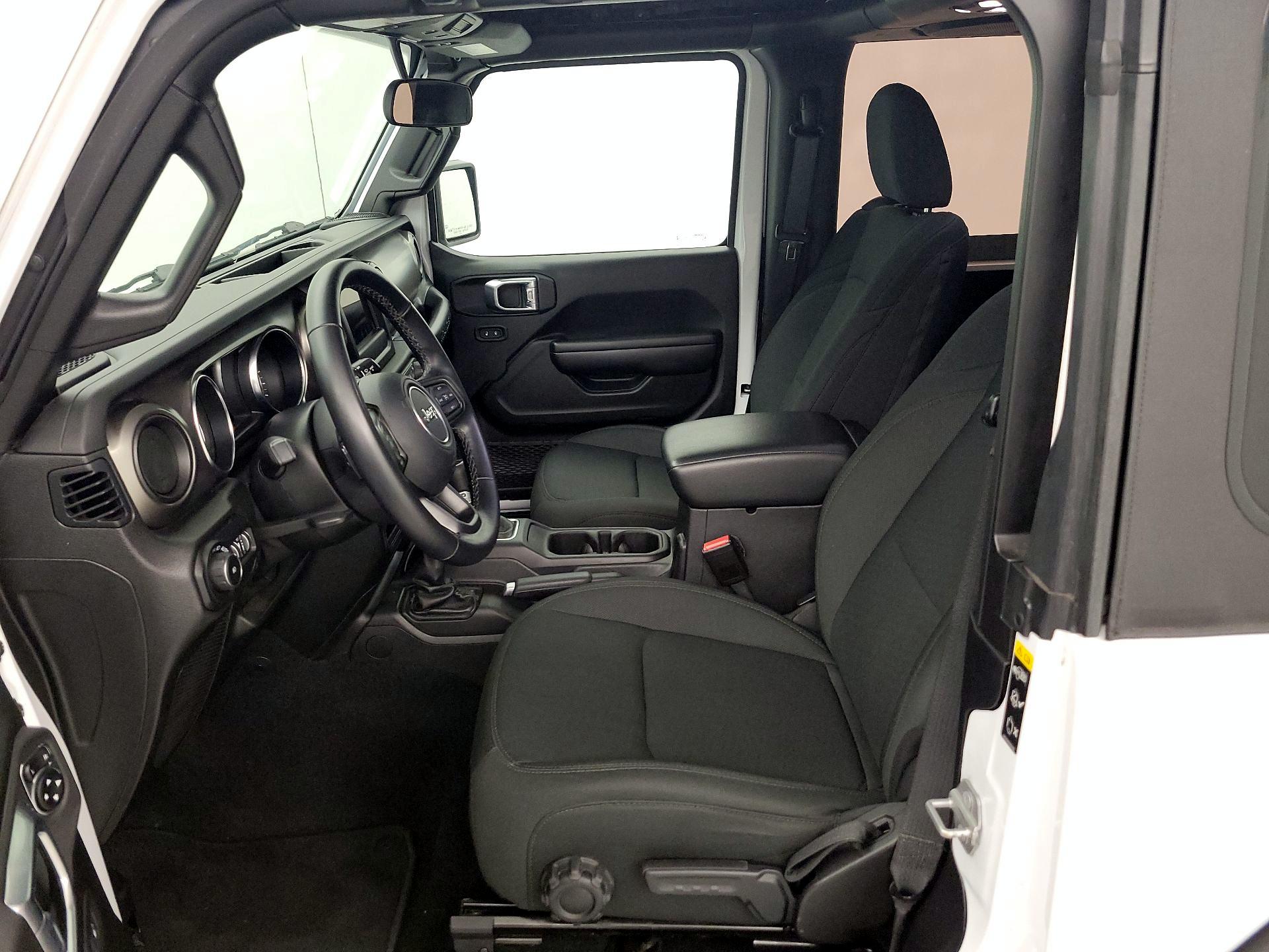 Thumbnail: 2021 Jeep Wrangler - 11