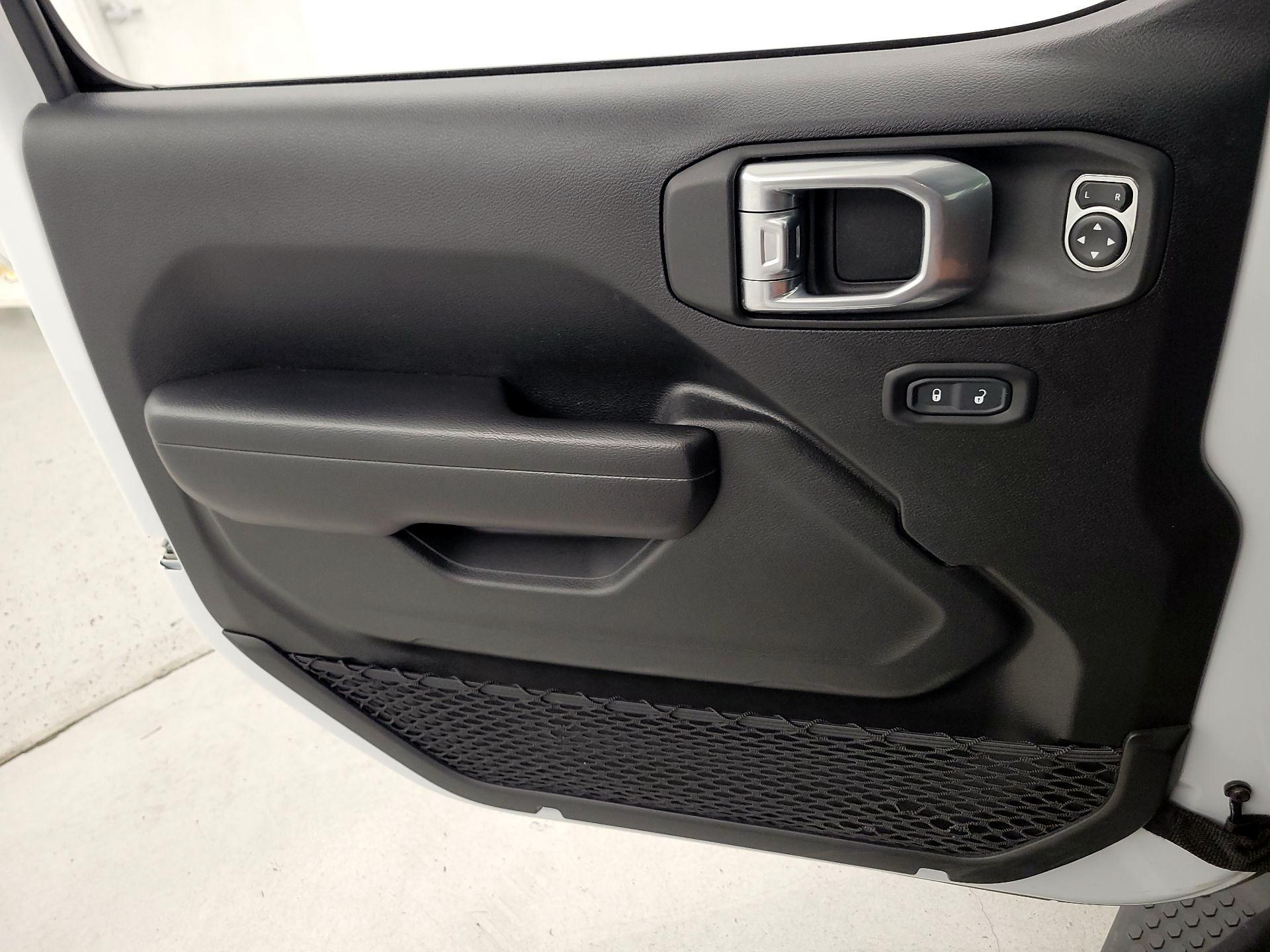 Thumbnail: 2021 Jeep Wrangler - 12