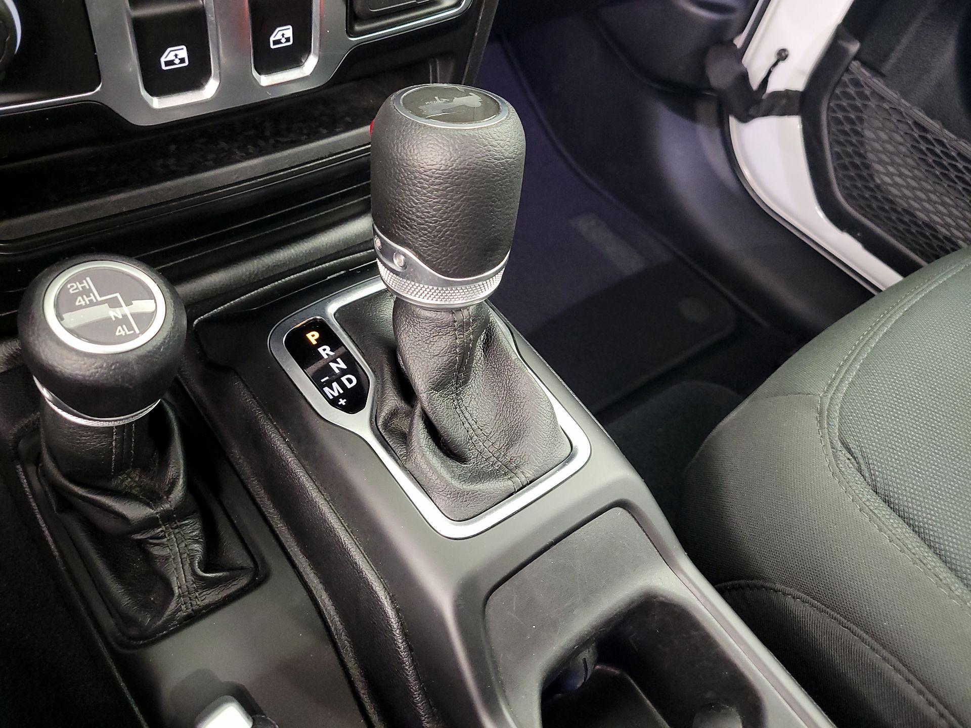 Thumbnail: 2021 Jeep Wrangler - 17