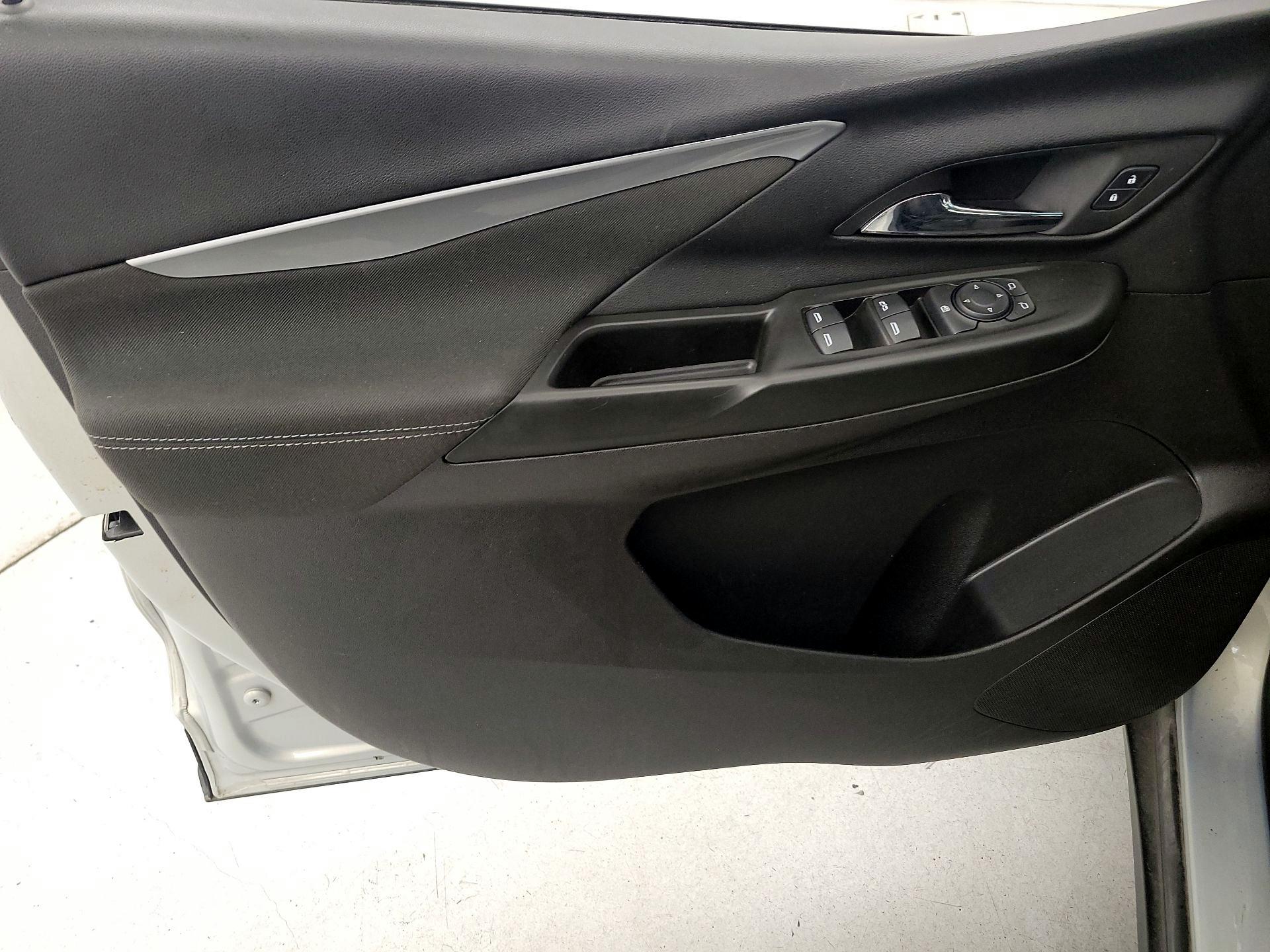 Thumbnail: 2023 Chevrolet Bolt EV - 12