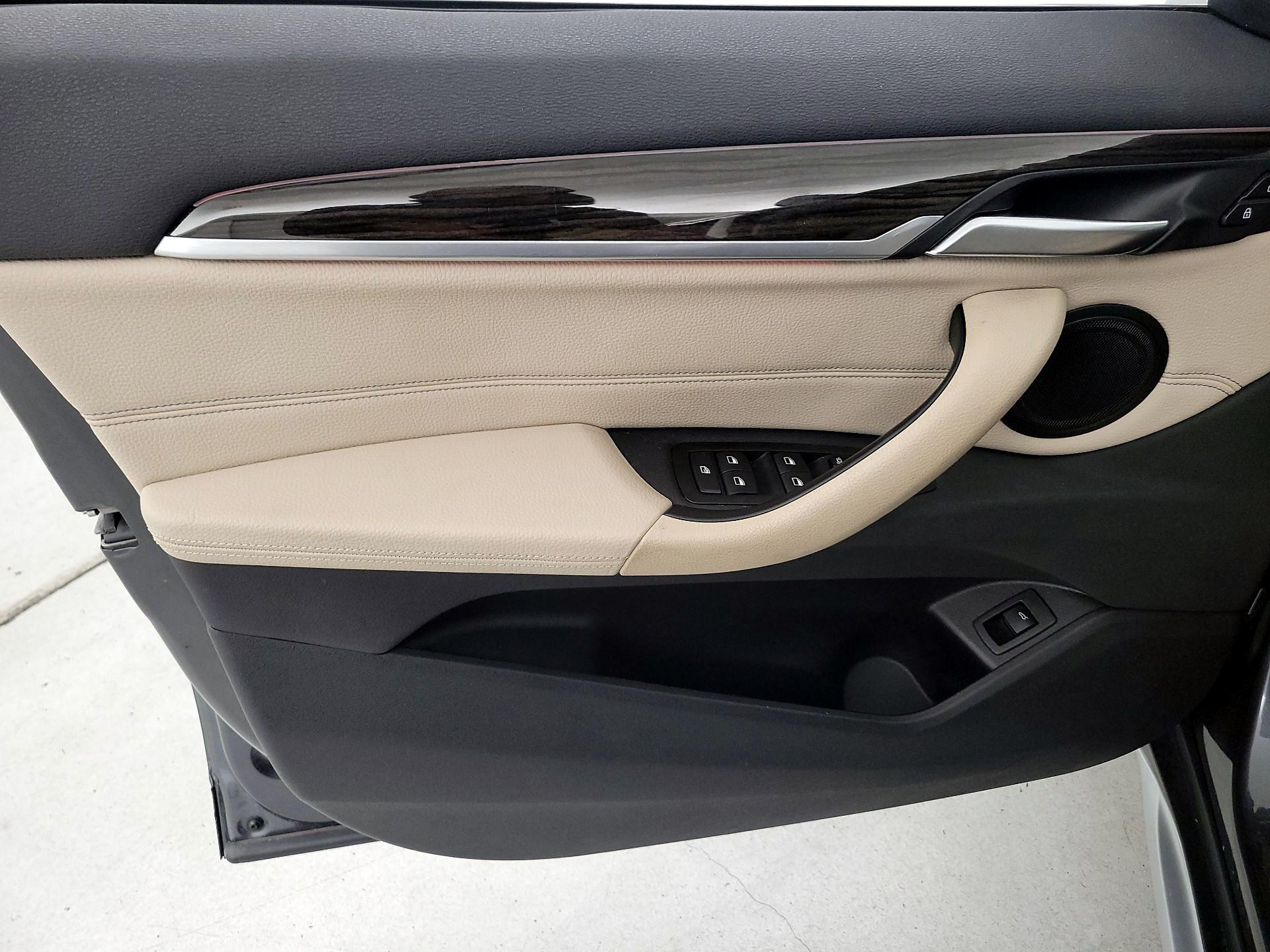 Thumbnail: 2018 BMW X1 - 12