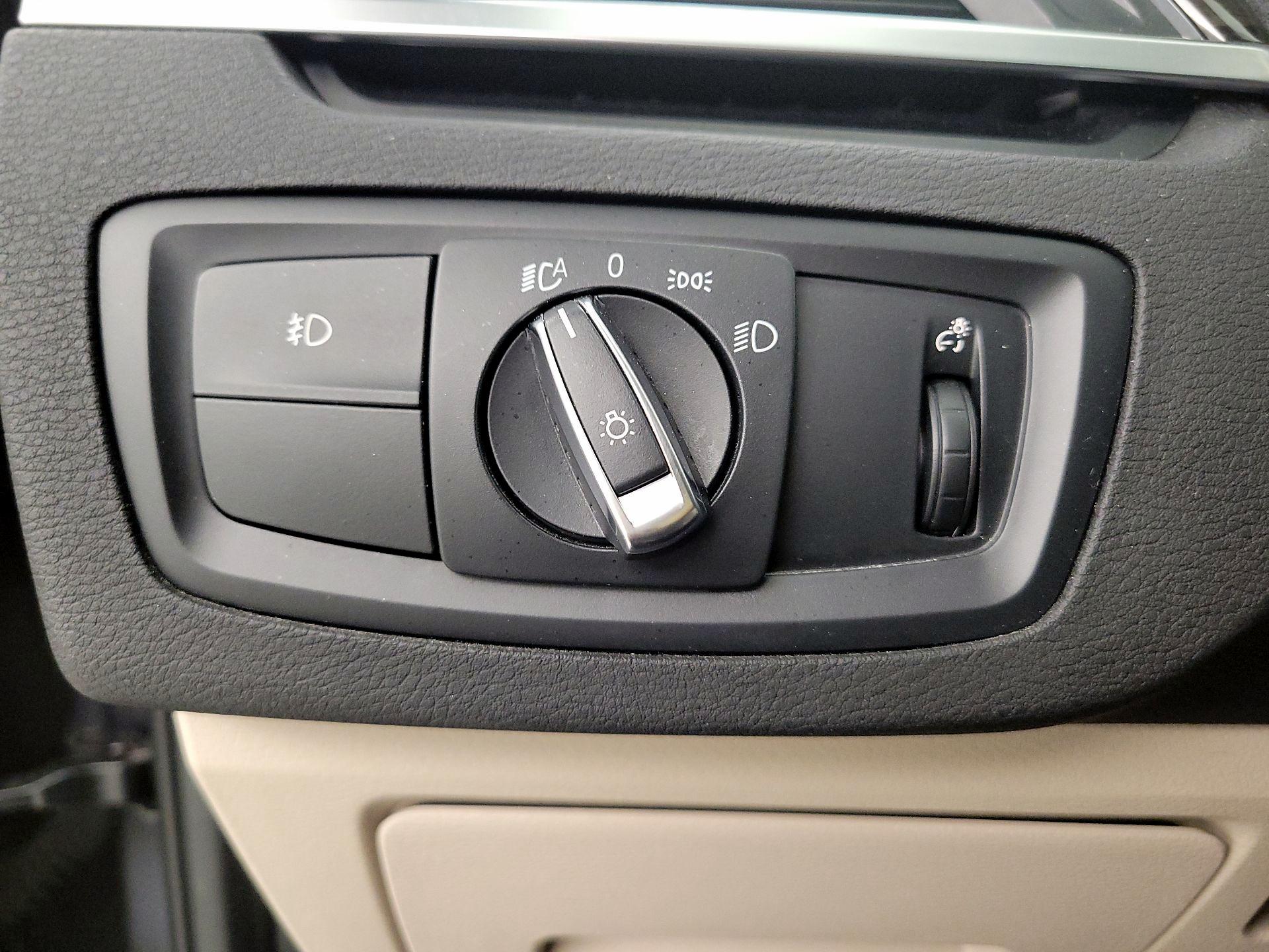 Thumbnail: 2018 BMW X1 - 13