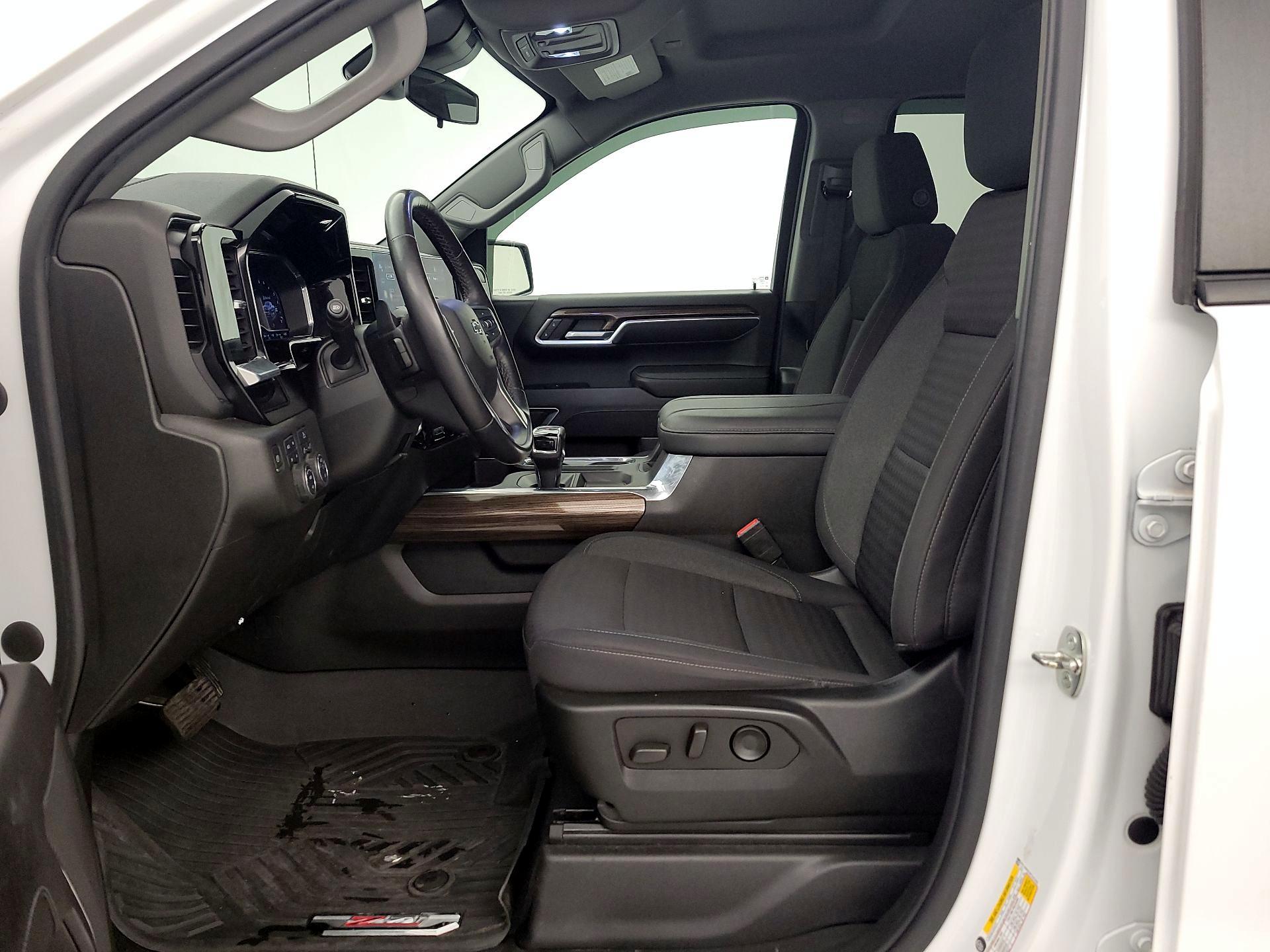 Thumbnail: 2023 Chevrolet Silverado 1500 - 11